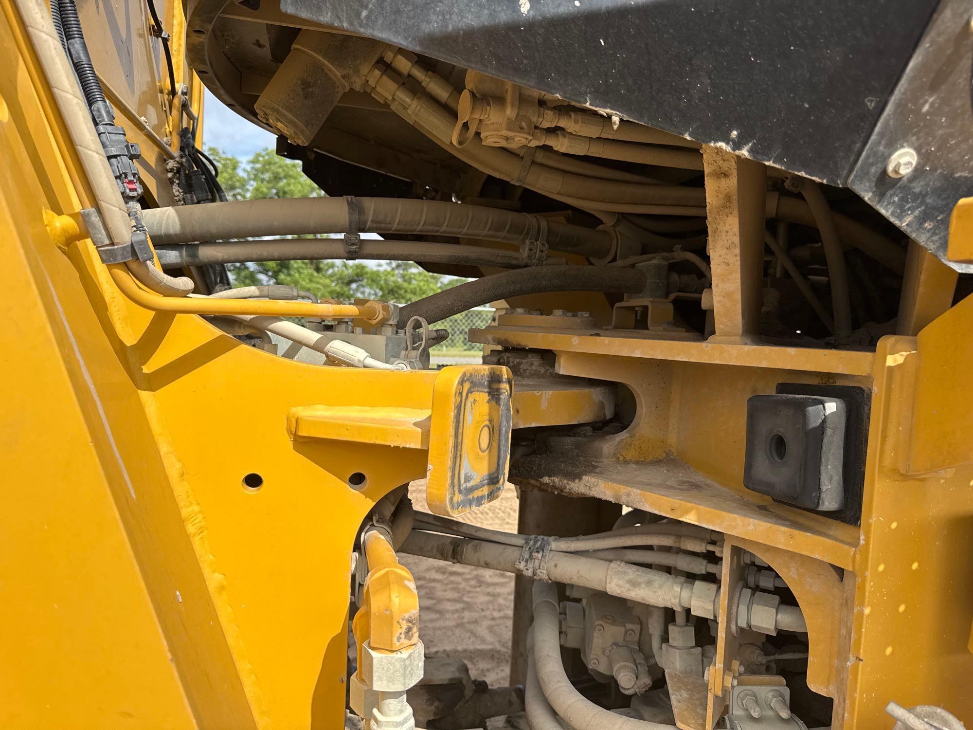 2022 Caterpillar 938M