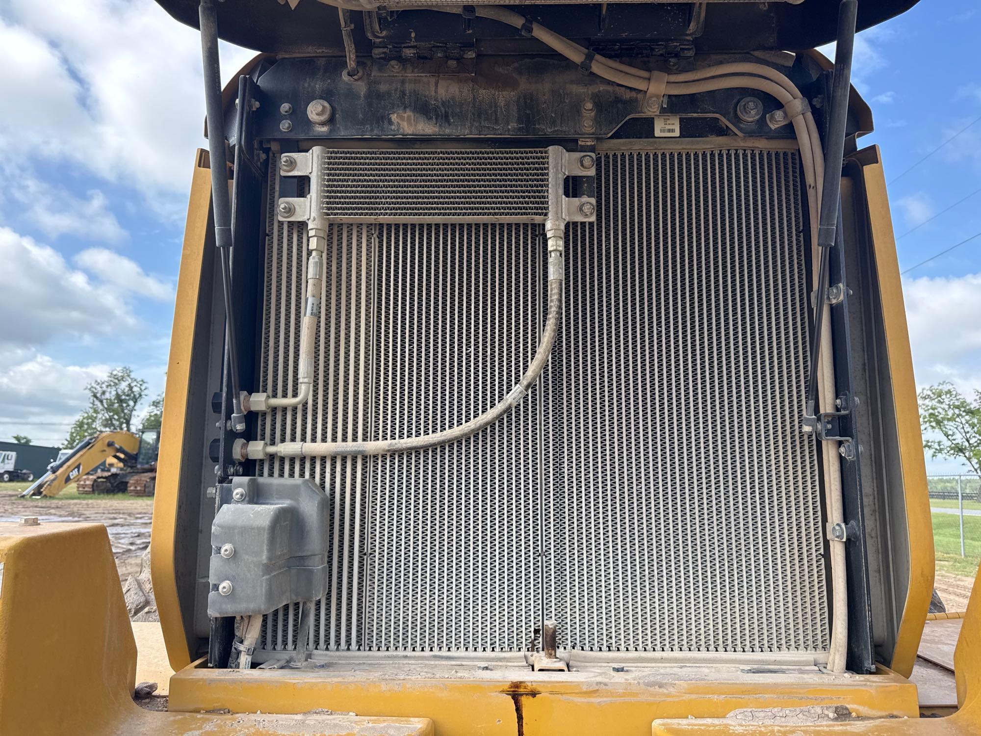 2022 Caterpillar 938M