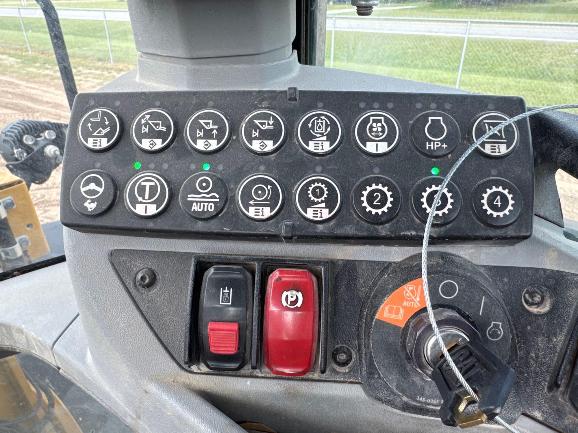 2022 Caterpillar 938M