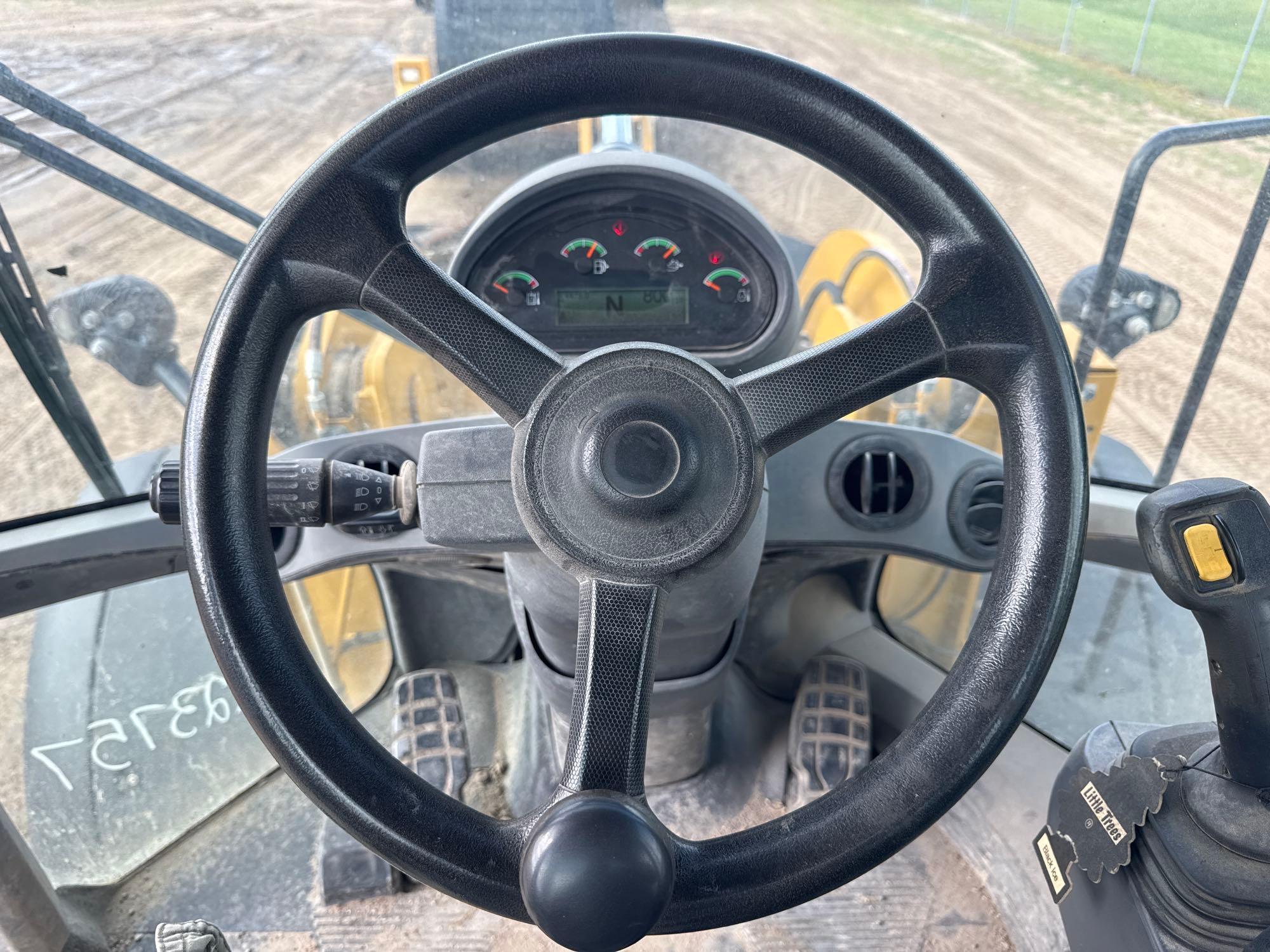 2022 Caterpillar 938M