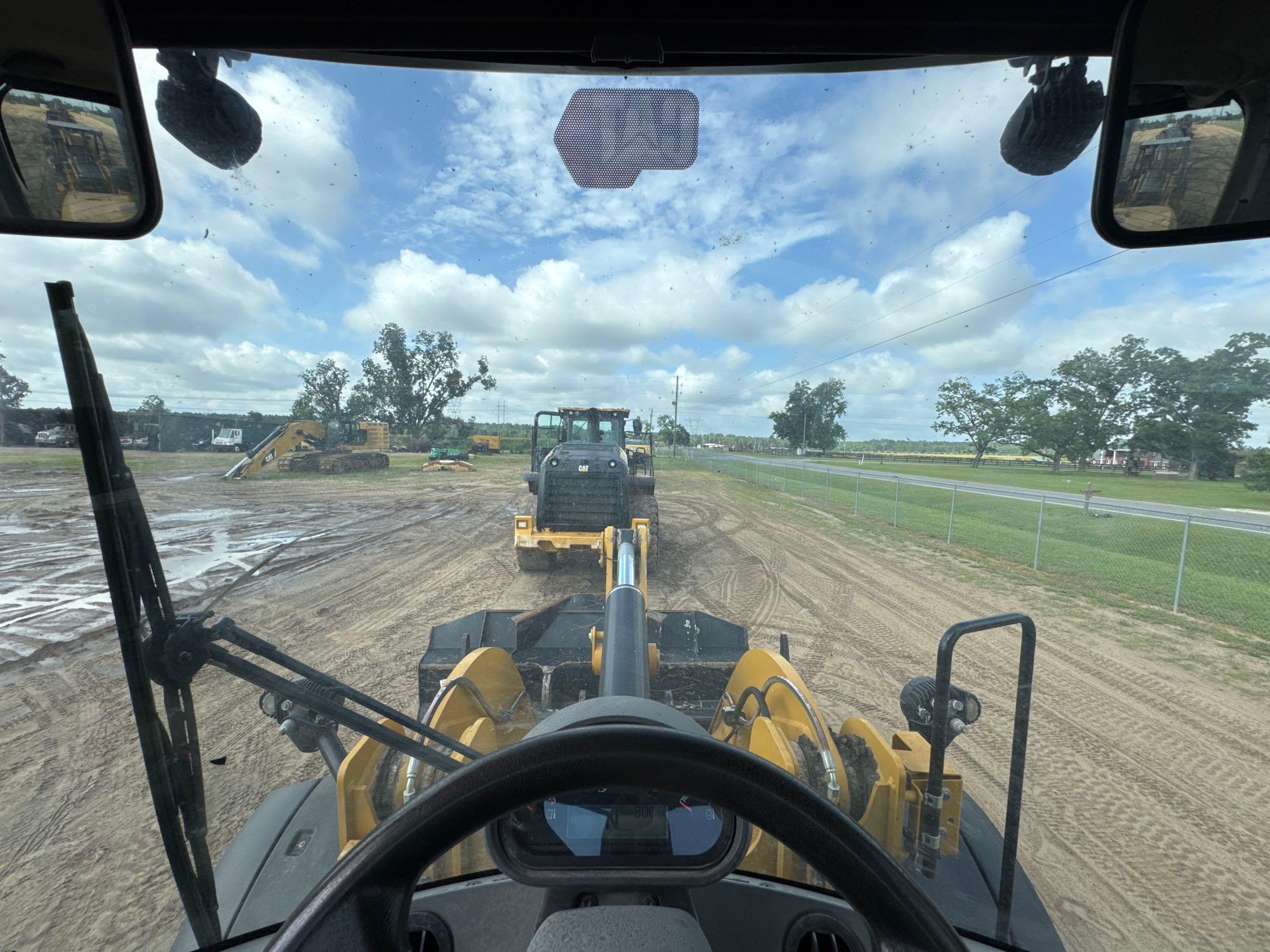 2022 Caterpillar 938M