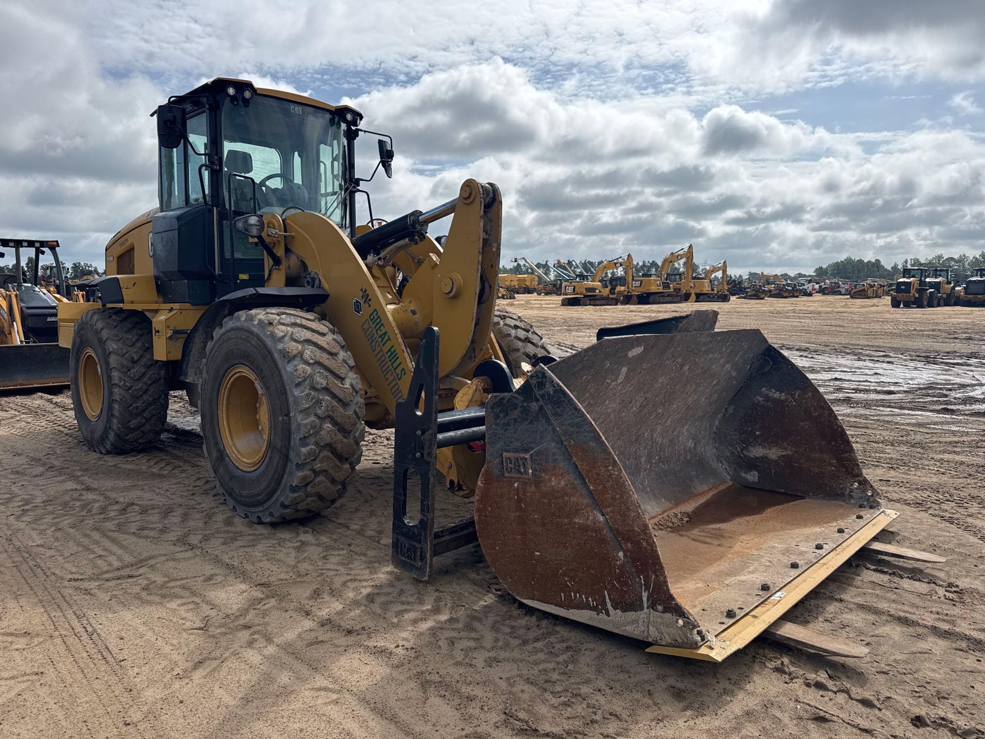2022 Caterpillar 938M