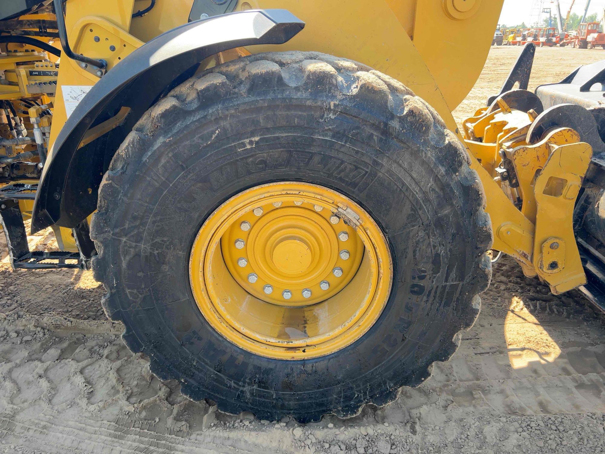 2022 Caterpillar 938M