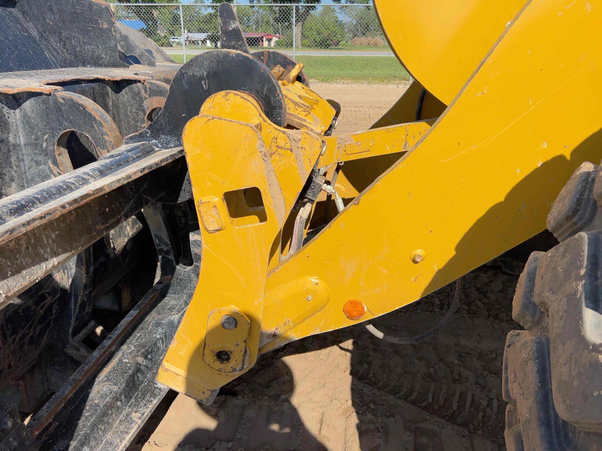2022 Caterpillar 938M