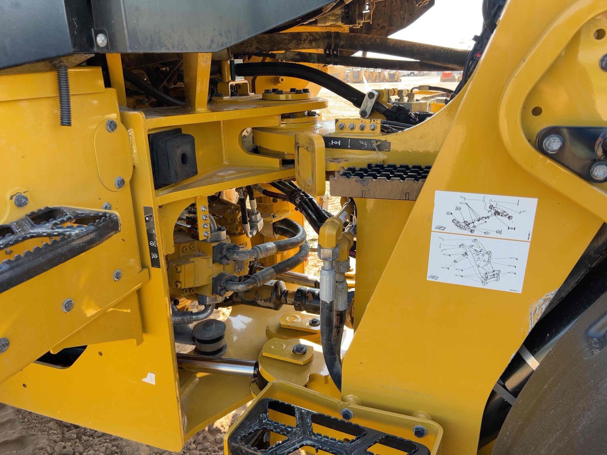 2022 Caterpillar 938M