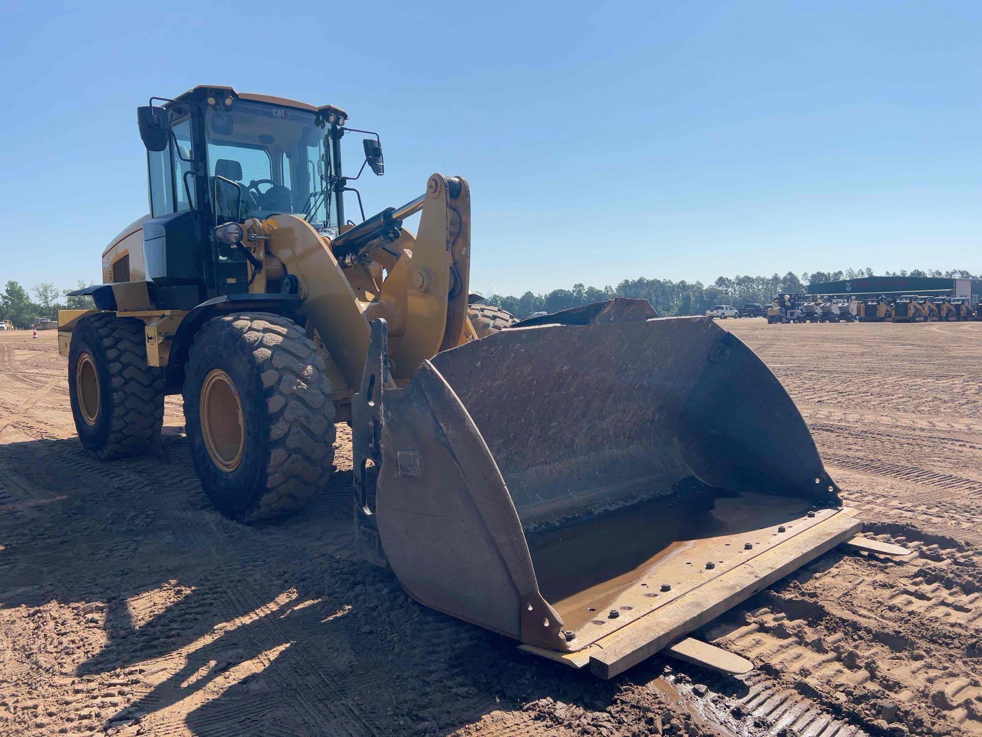 2022 Caterpillar 938M