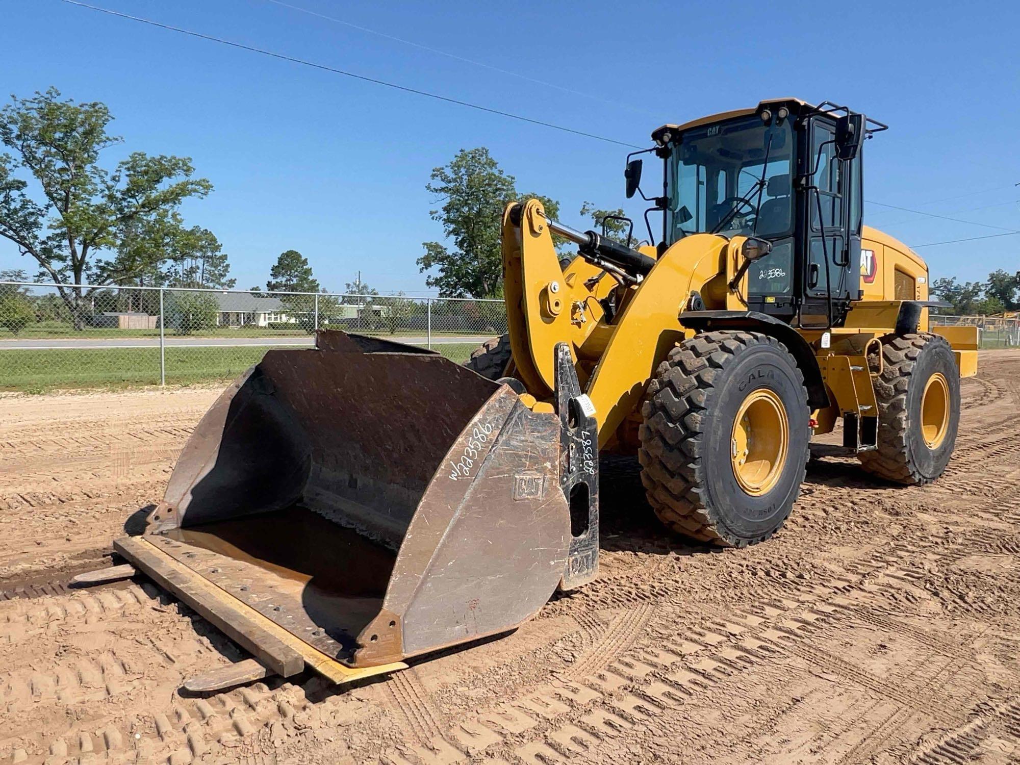 2022 Caterpillar 938M
