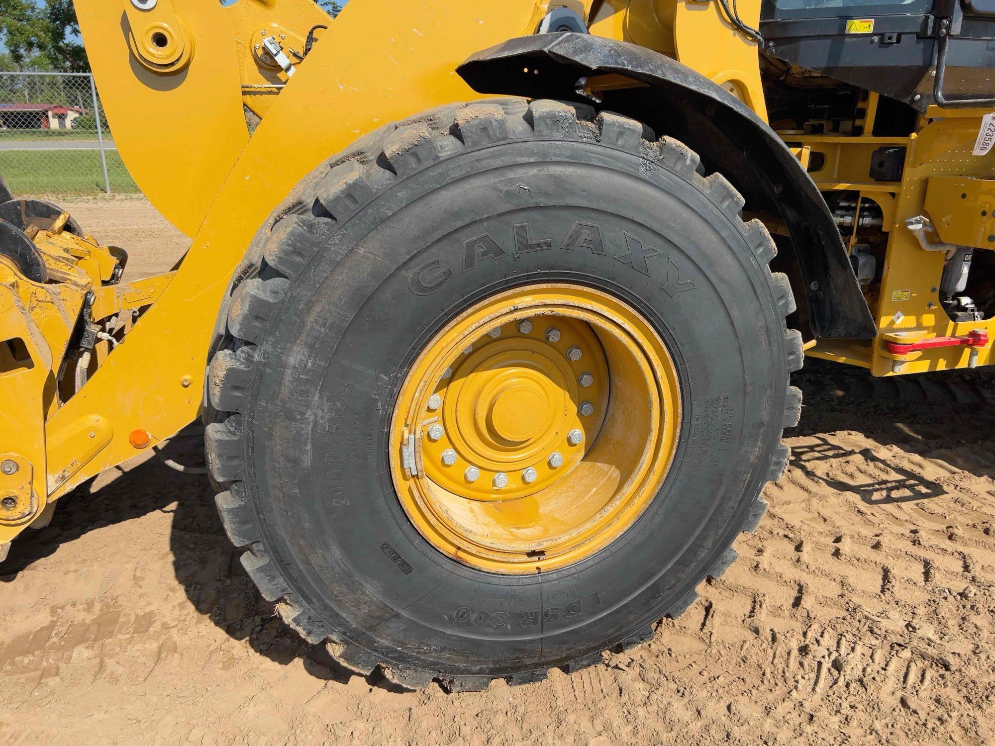 2022 Caterpillar 938M