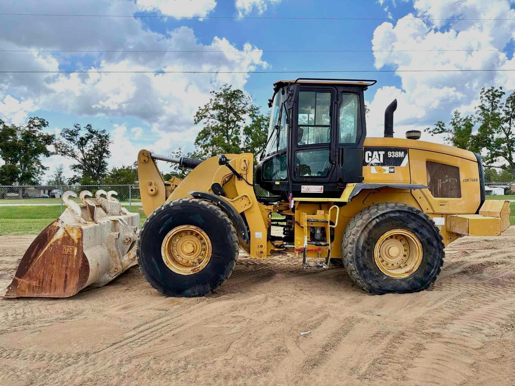 2019 Caterpillar 938M