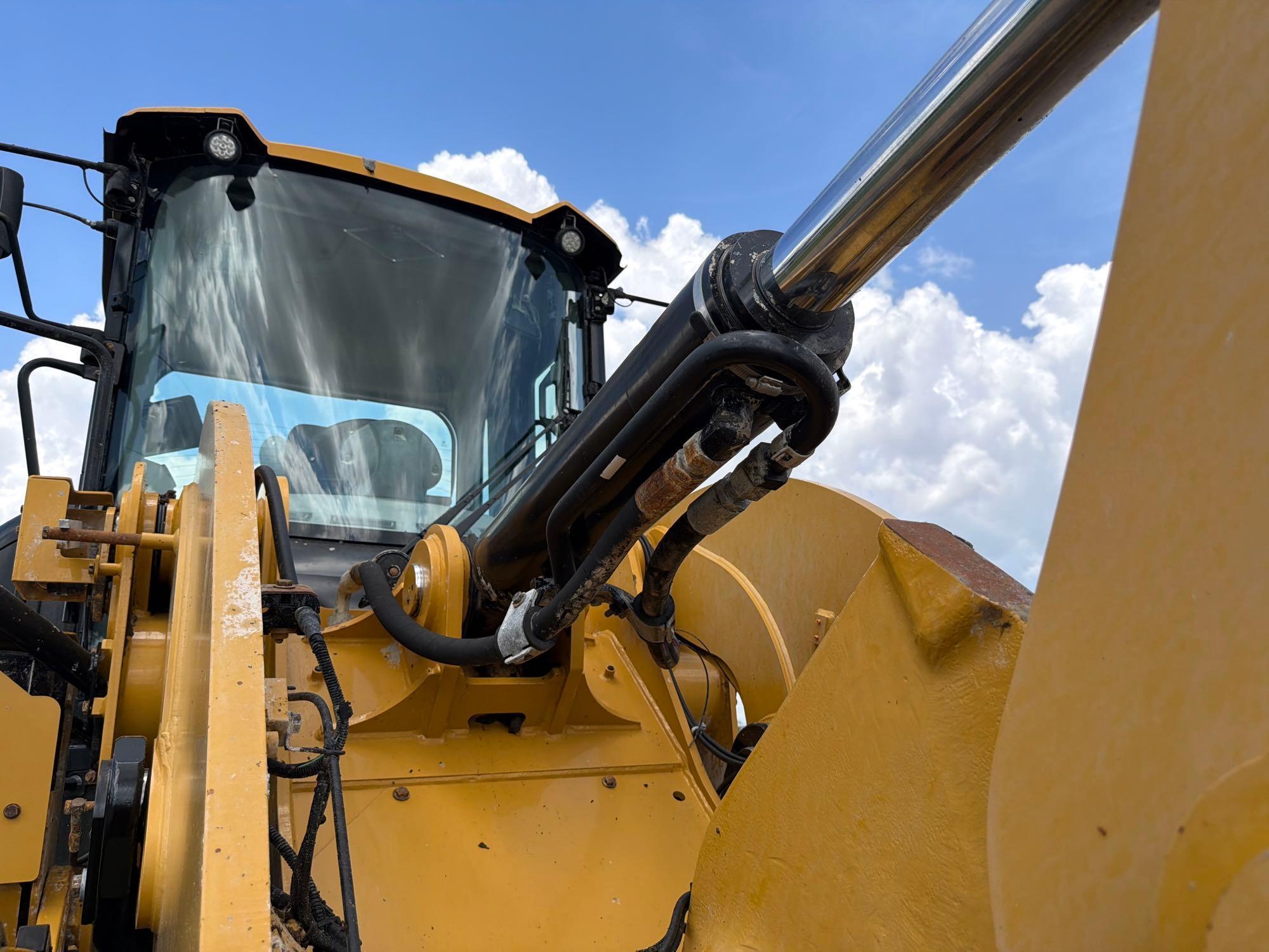 2019 Caterpillar 938M