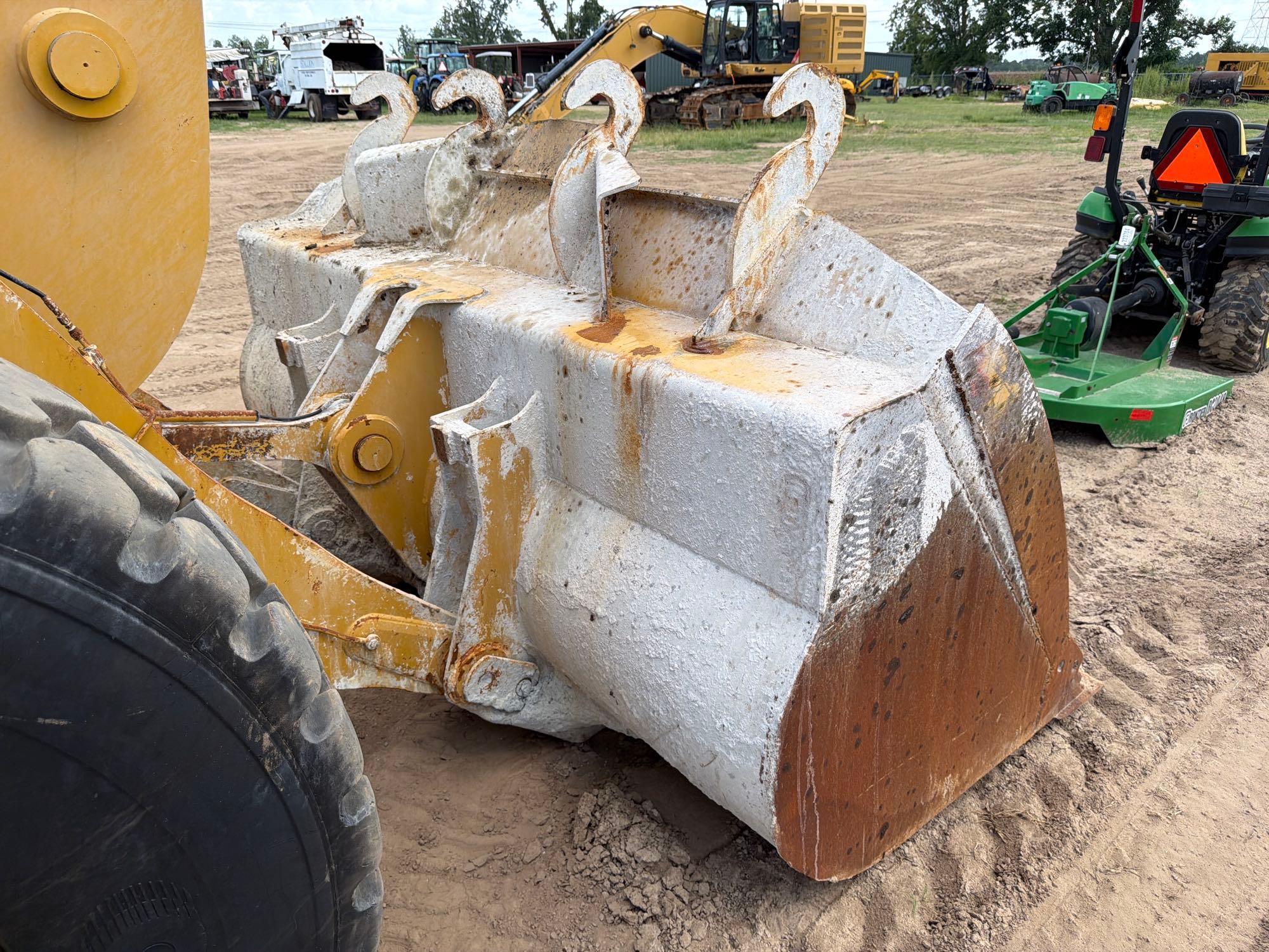 2019 Caterpillar 938M