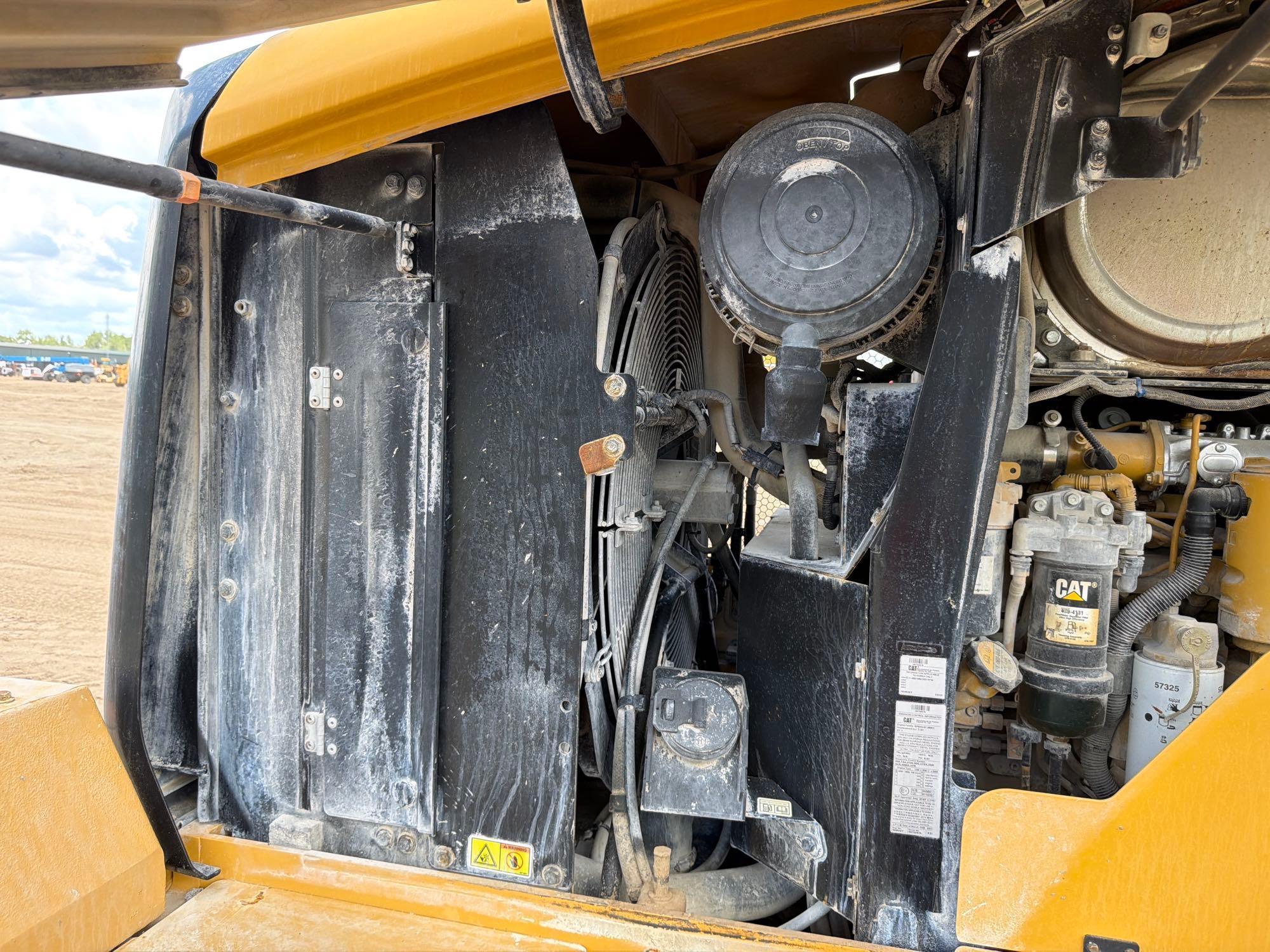 2019 Caterpillar 938M