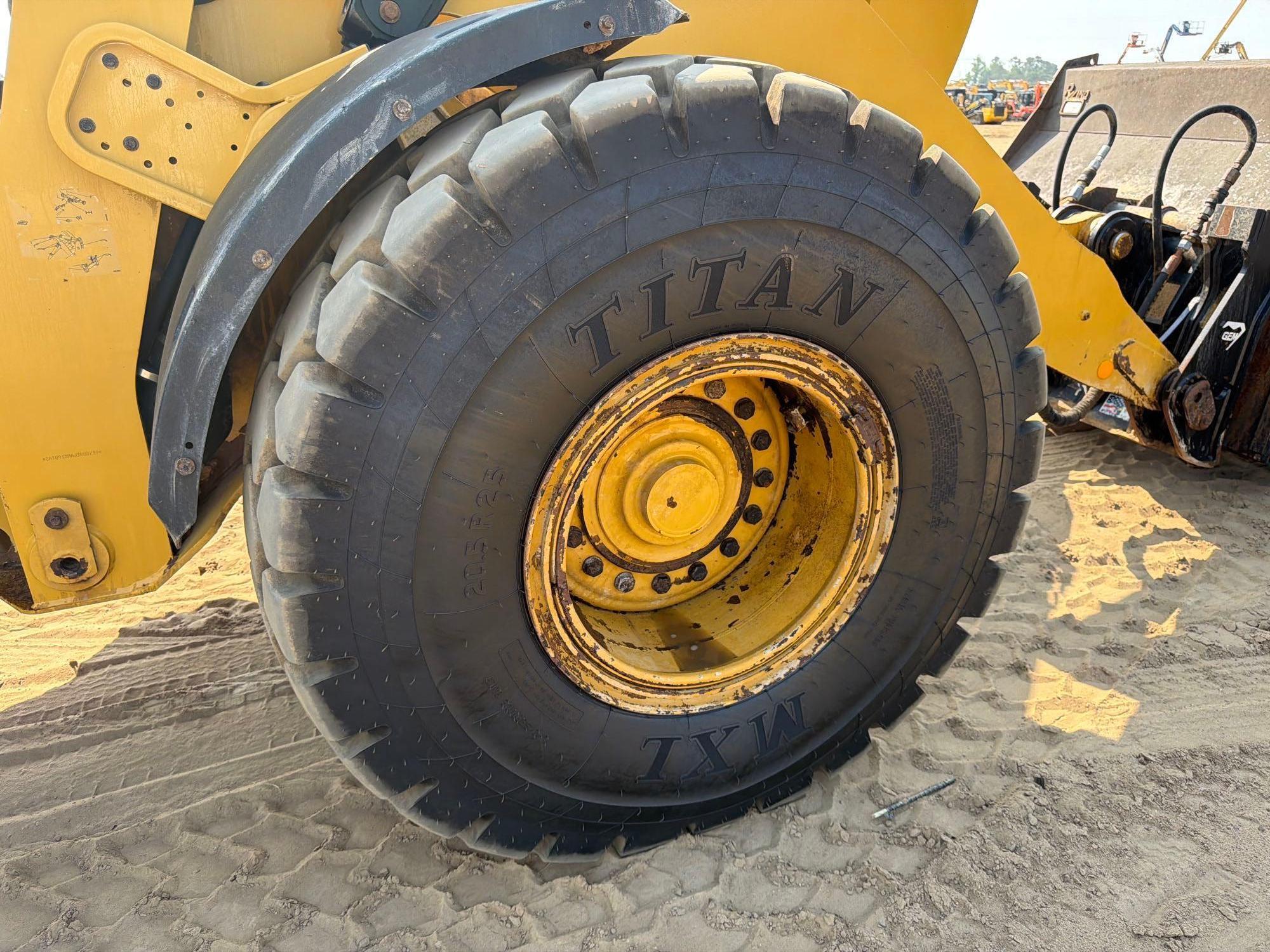2015 Caterpillar 938M