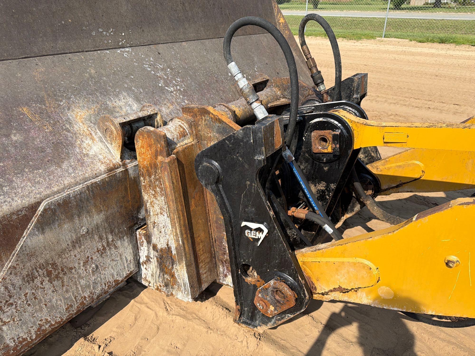 2015 Caterpillar 938M