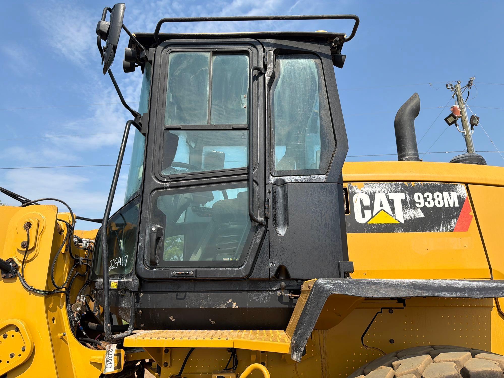 2015 Caterpillar 938M