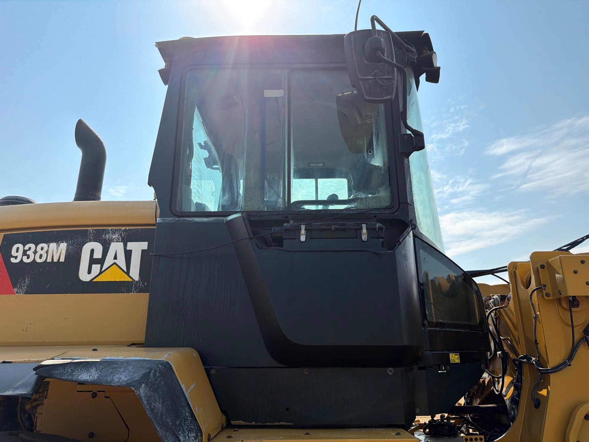 2015 Caterpillar 938M
