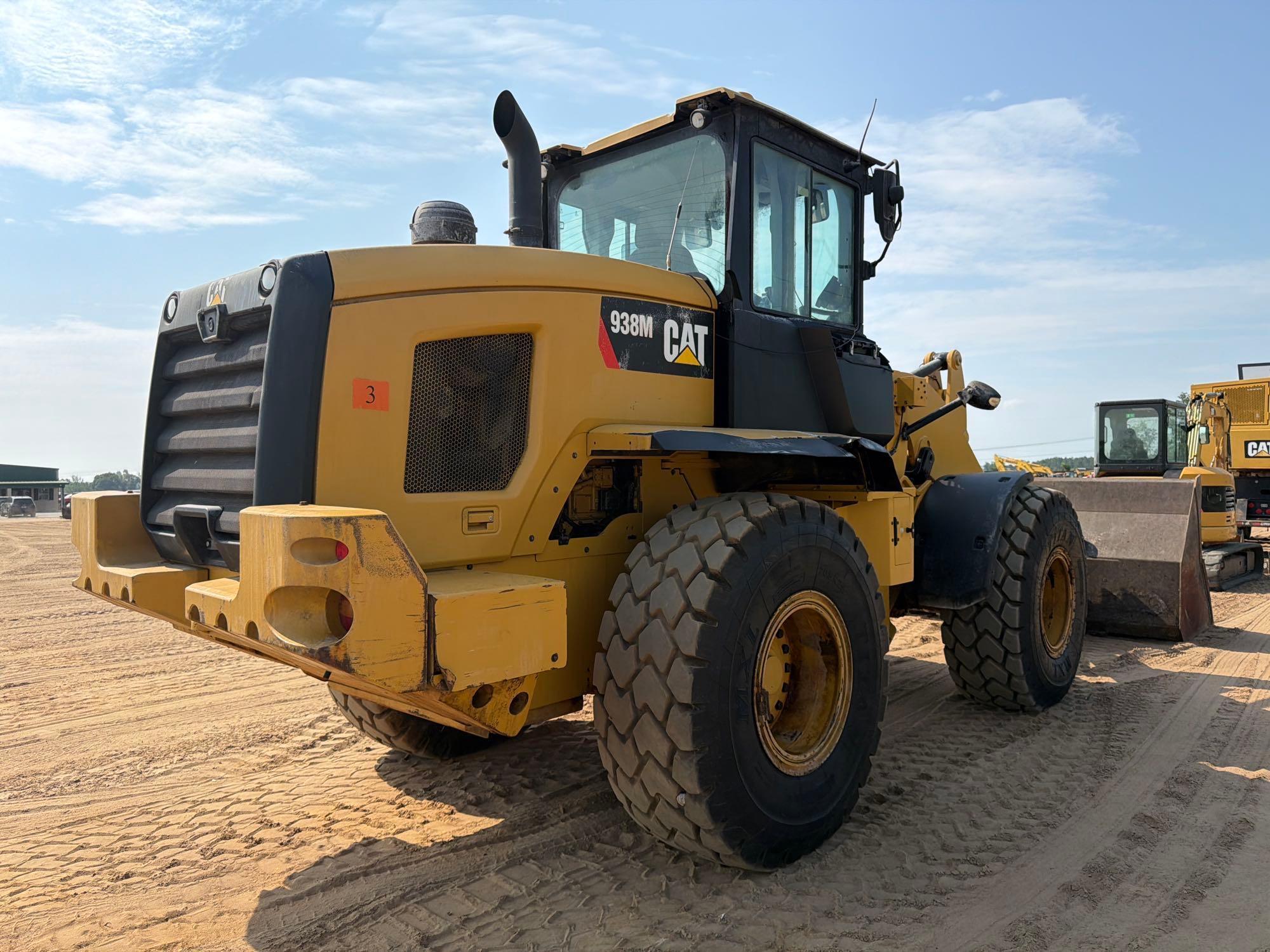 2015 Caterpillar 938M