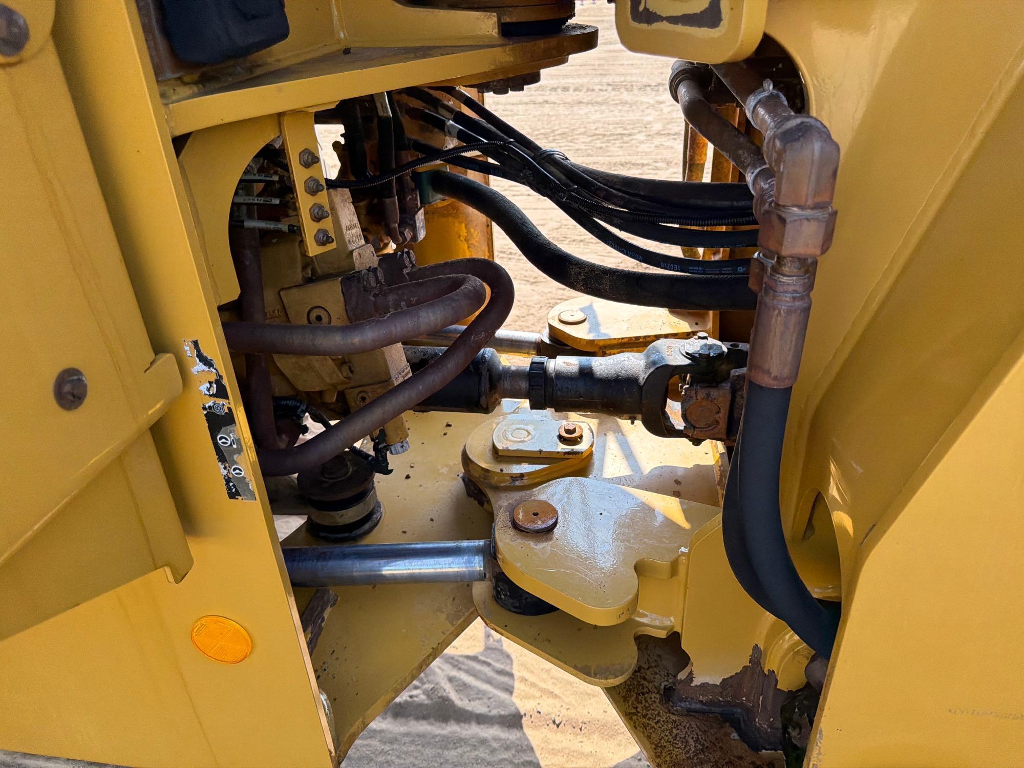 2015 Caterpillar 938M