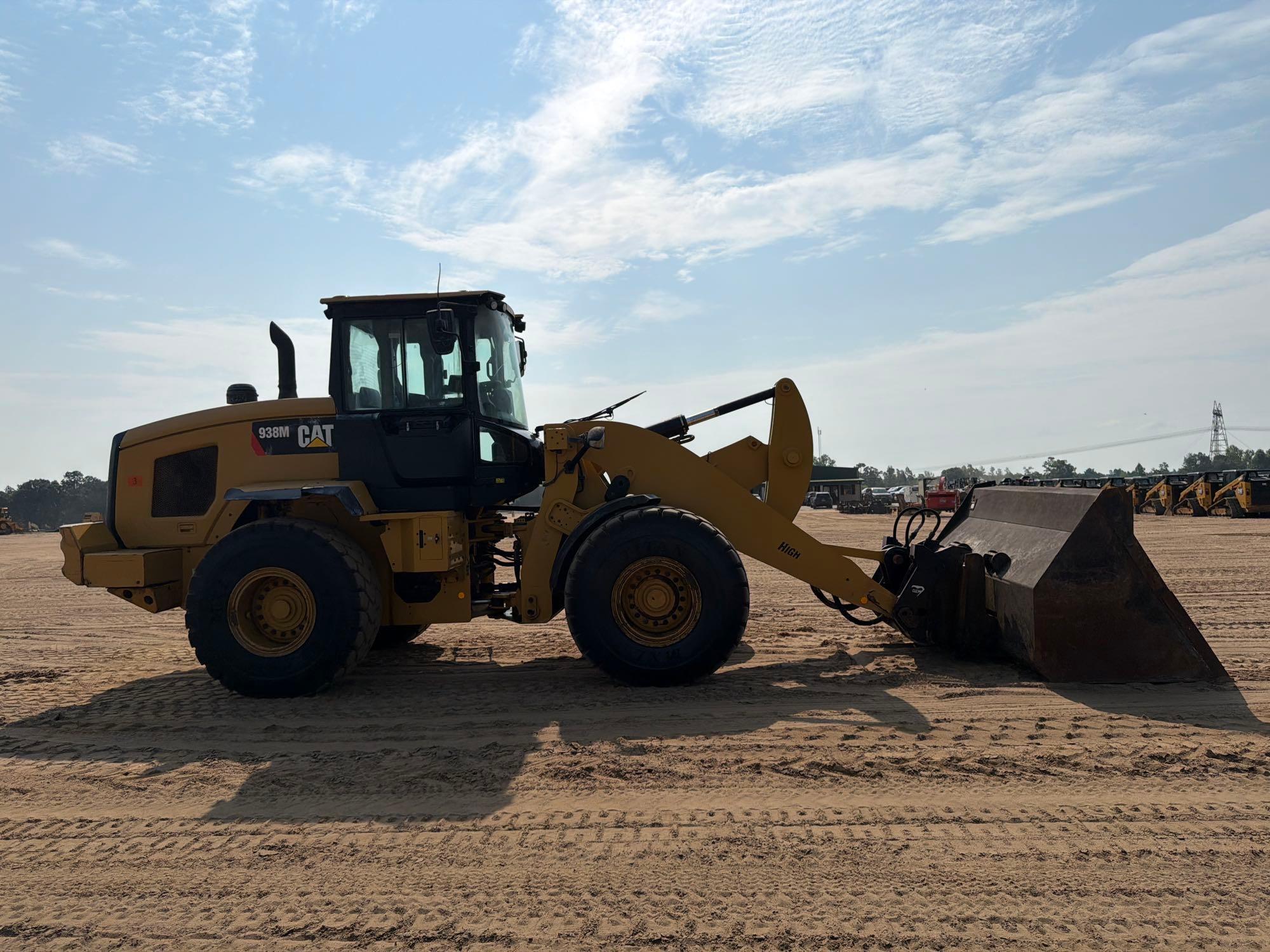 2015 Caterpillar 938M