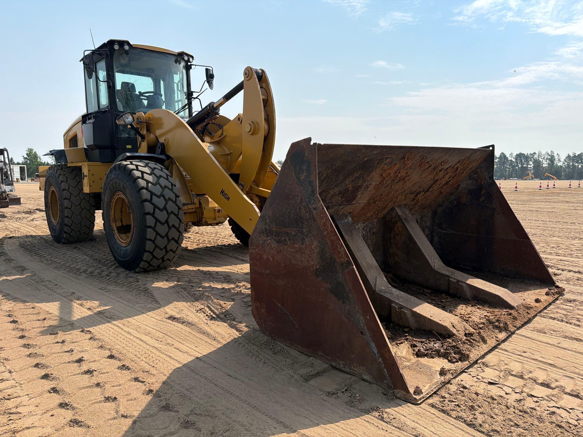 2015 Caterpillar 938M