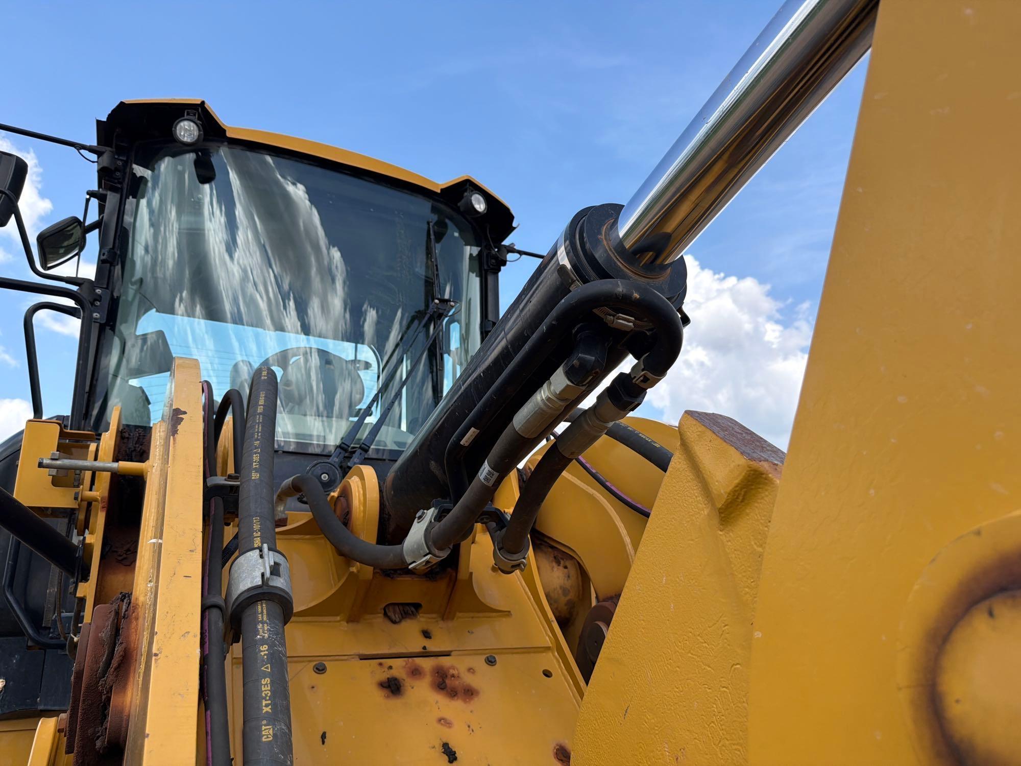 2019 Caterpillar 930M