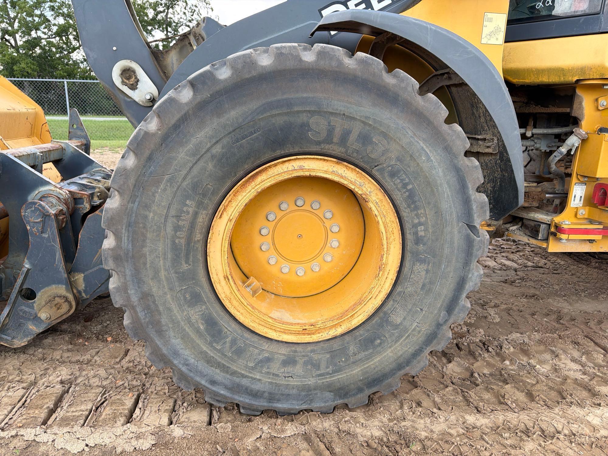 2019 John Deere 544VS-M
