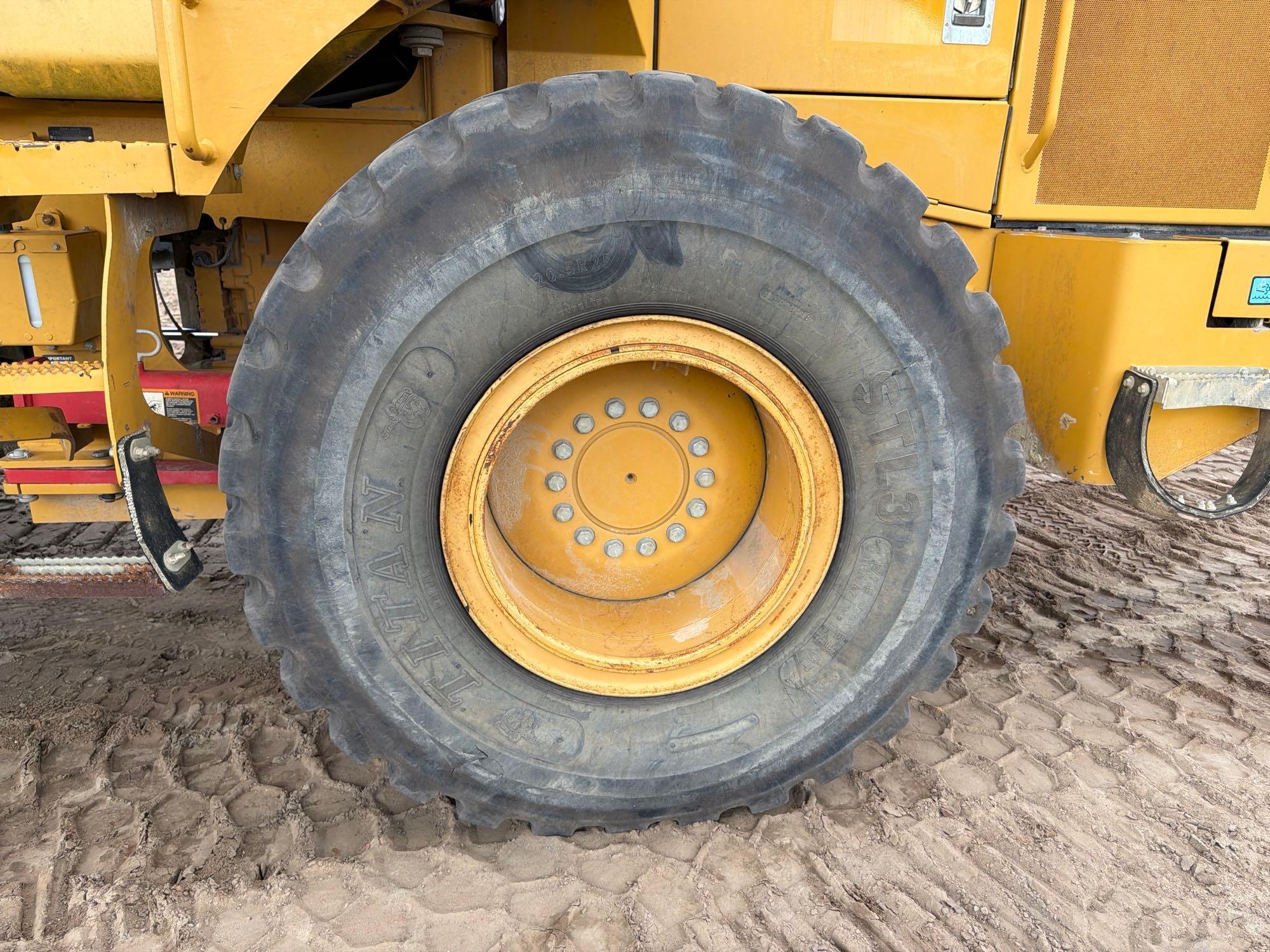 2019 John Deere 544VS-M