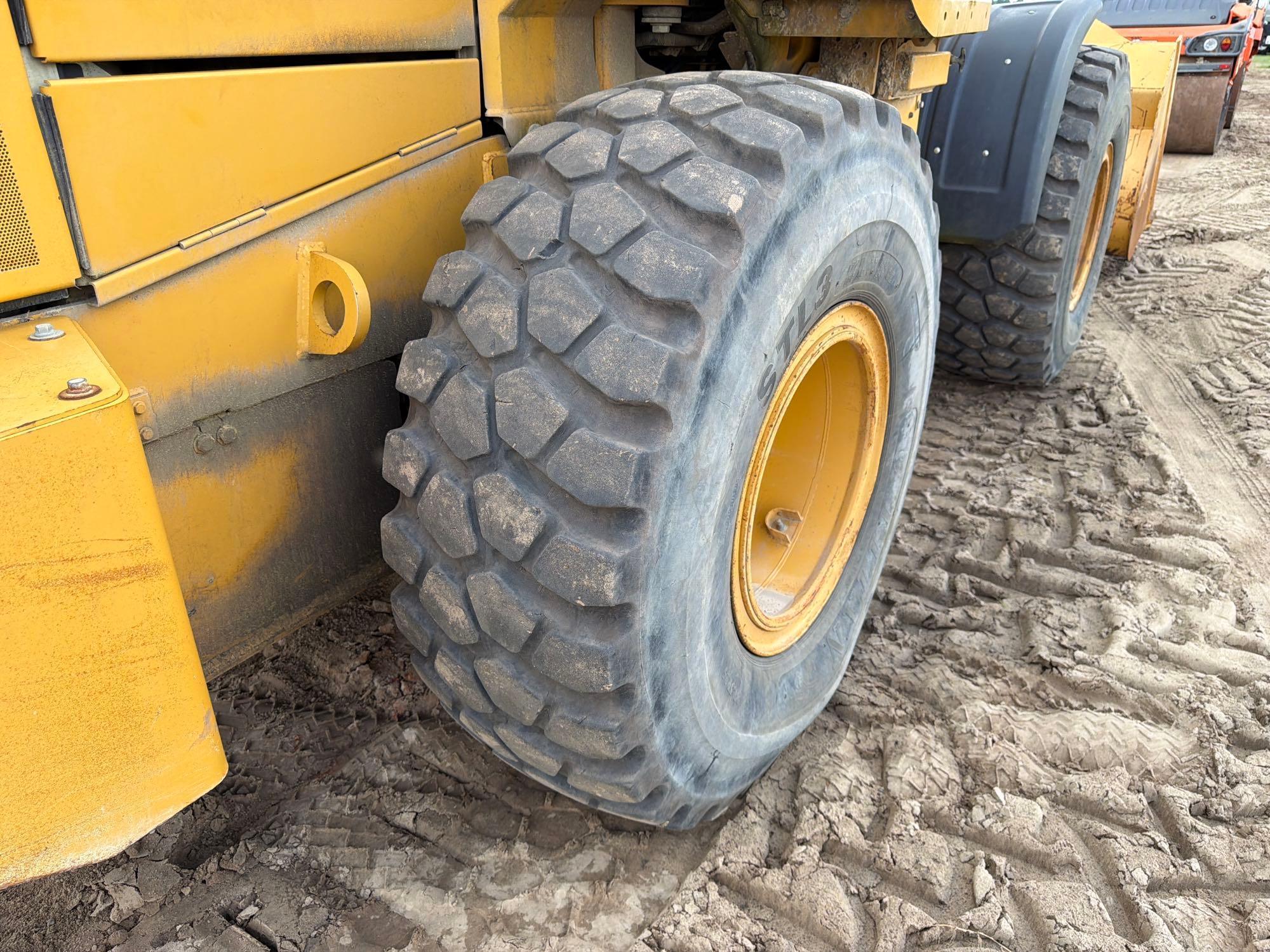 2019 John Deere 544VS-M