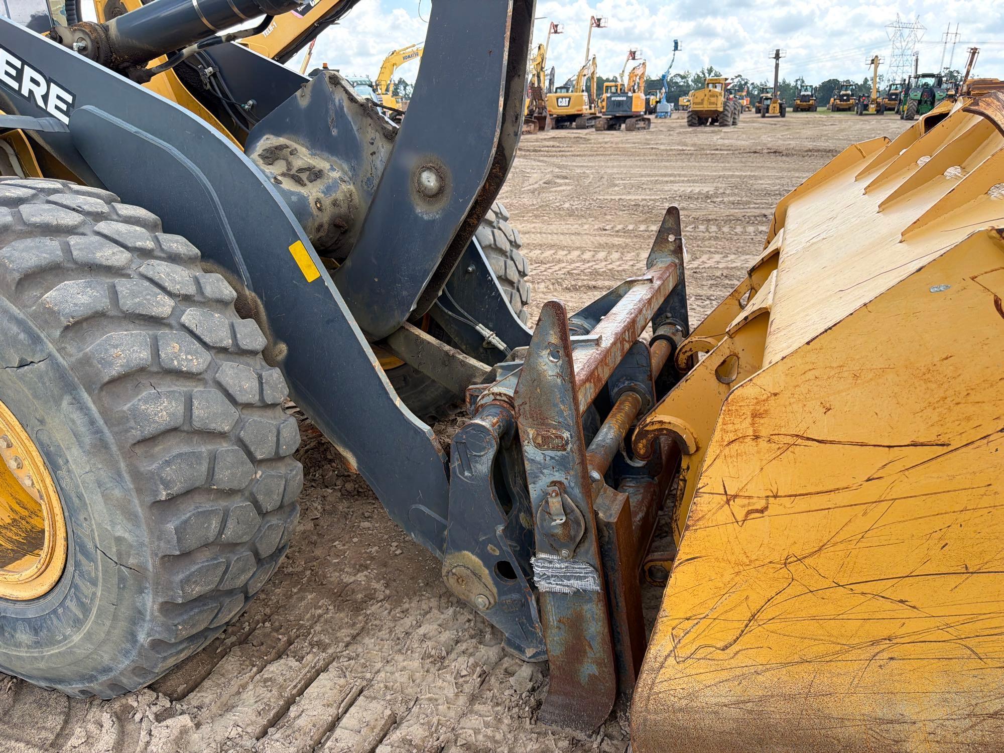 2019 John Deere 544VS-M