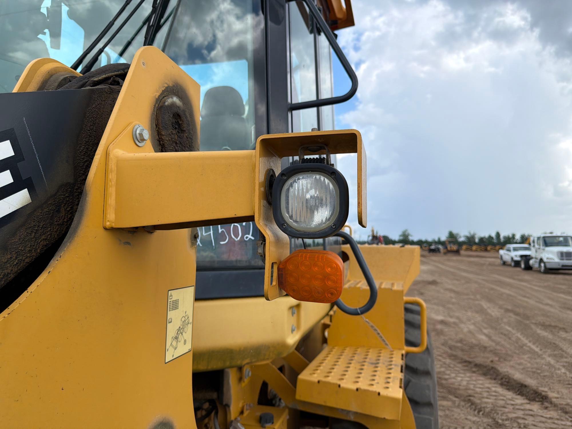 2019 John Deere 544VS-M