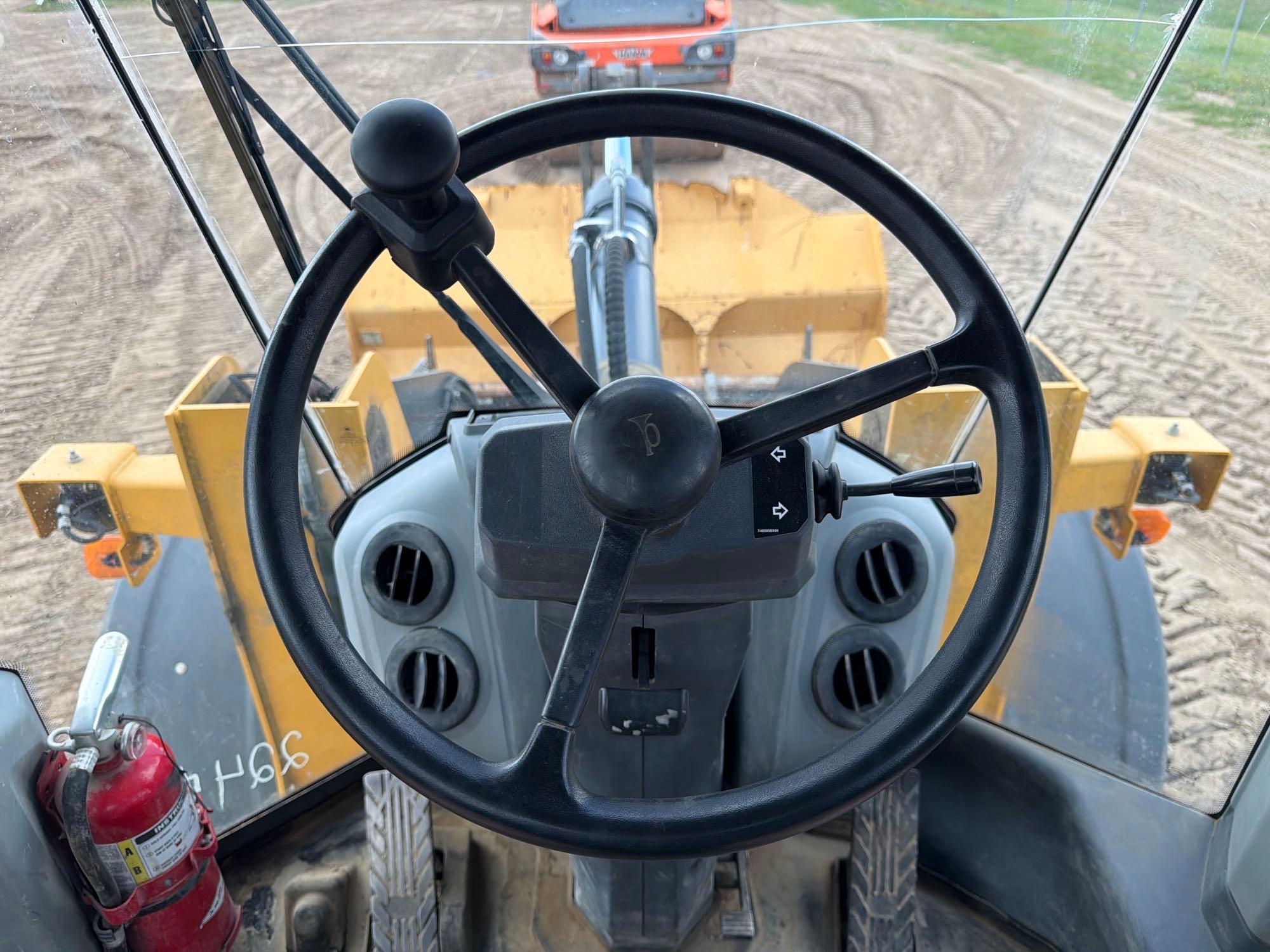 2019 John Deere 544VS-M