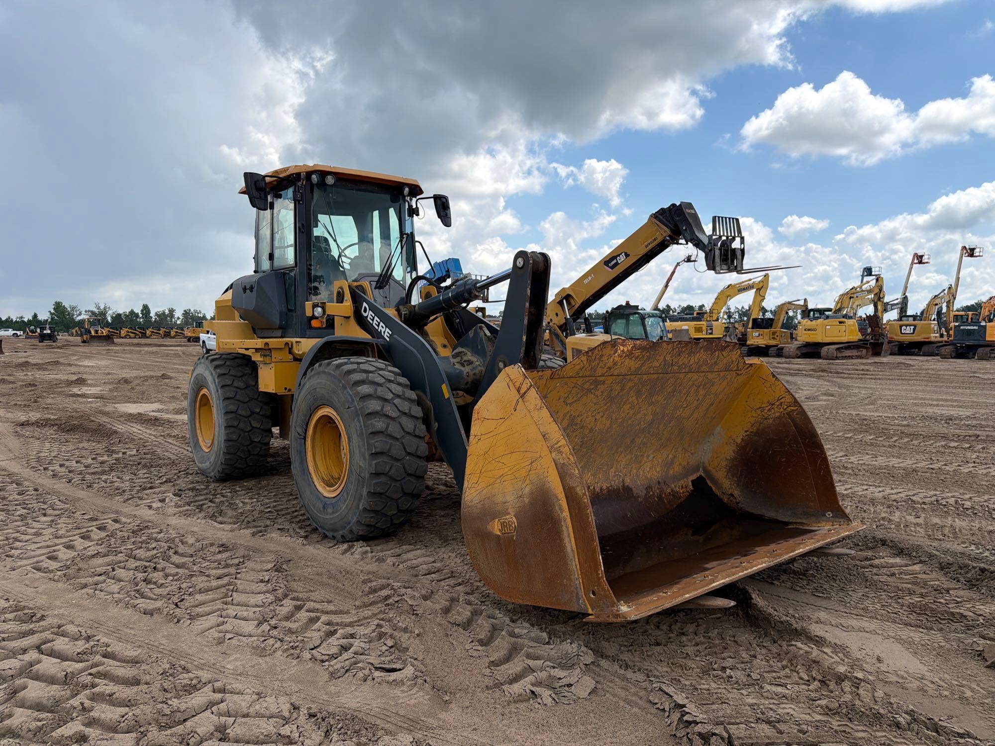 2019 John Deere 544VS-M