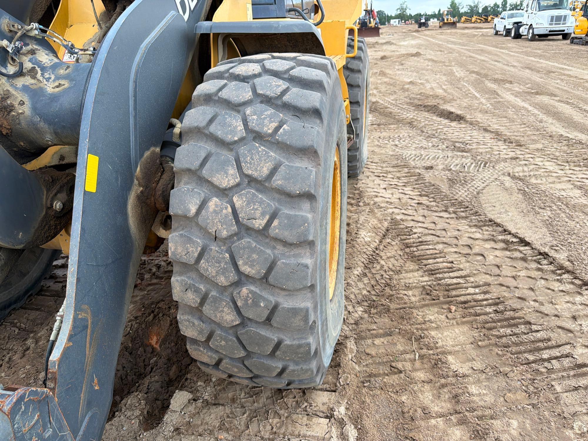 2019 John Deere 544VS-M