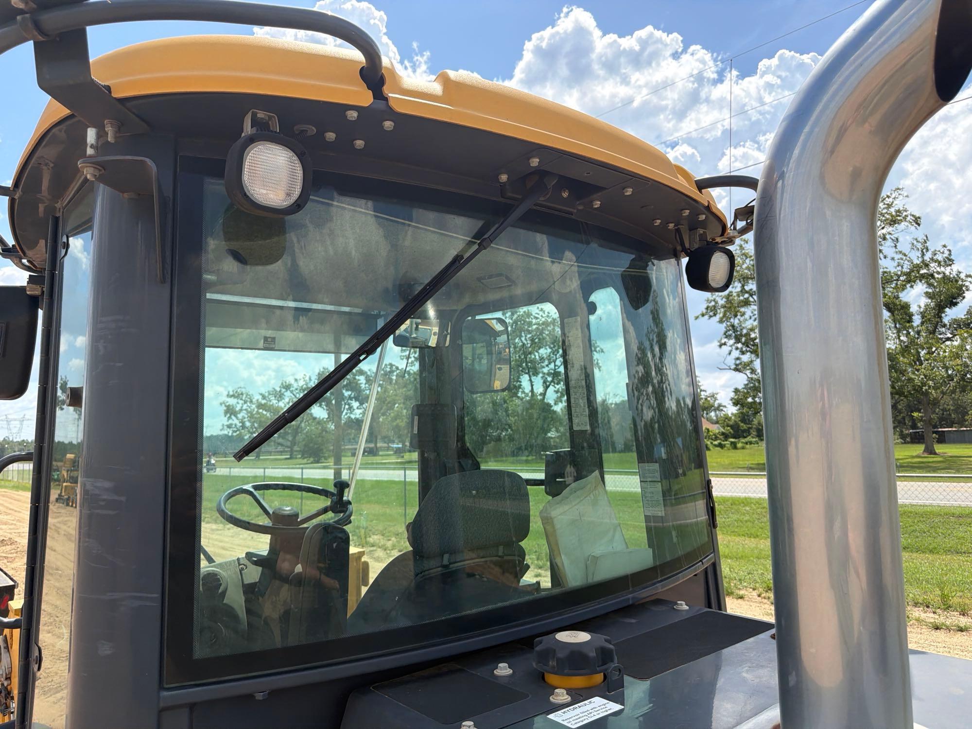 2015 John Deere 544K