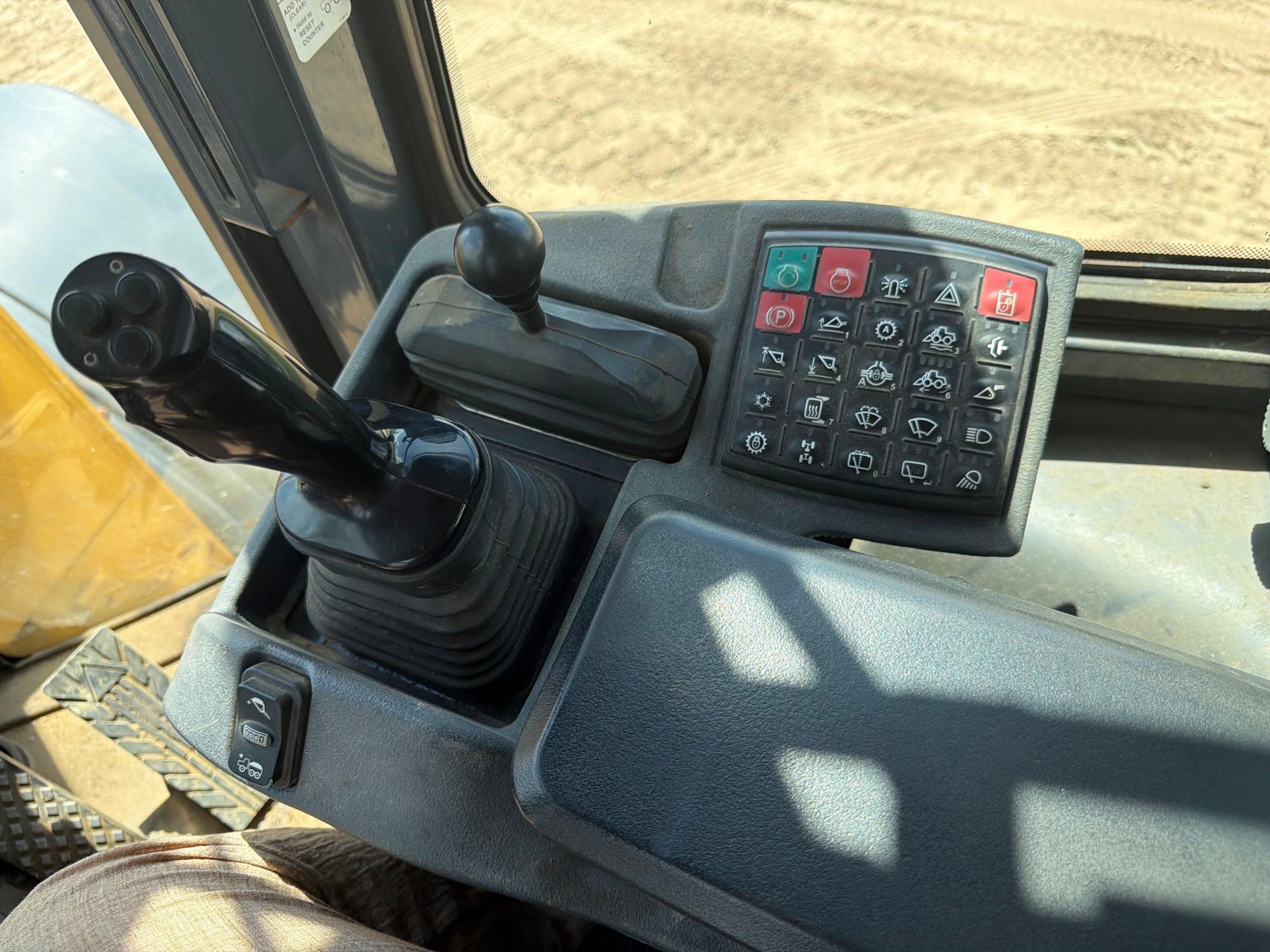 2015 John Deere 544K