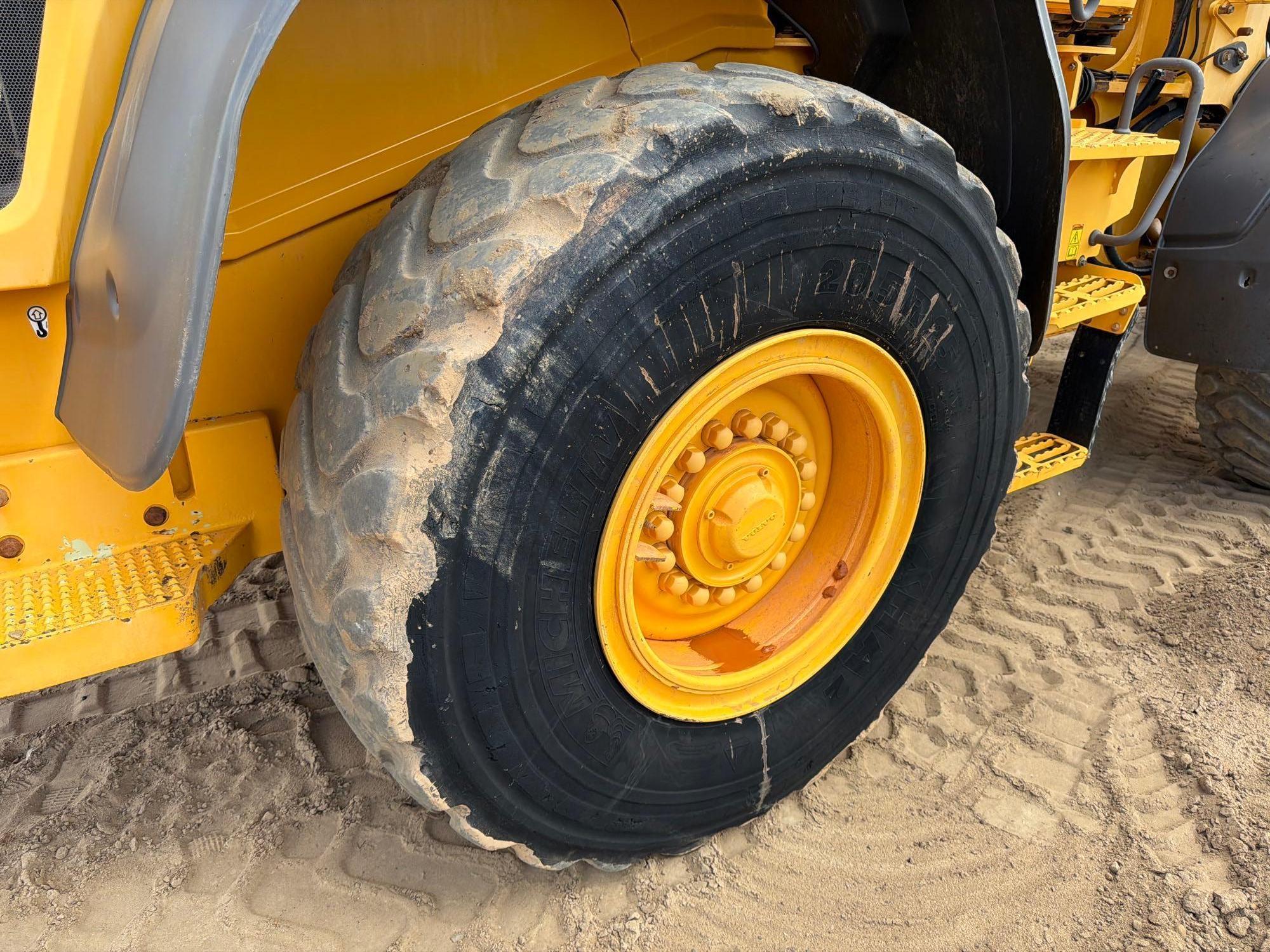 2017 Volvo L70