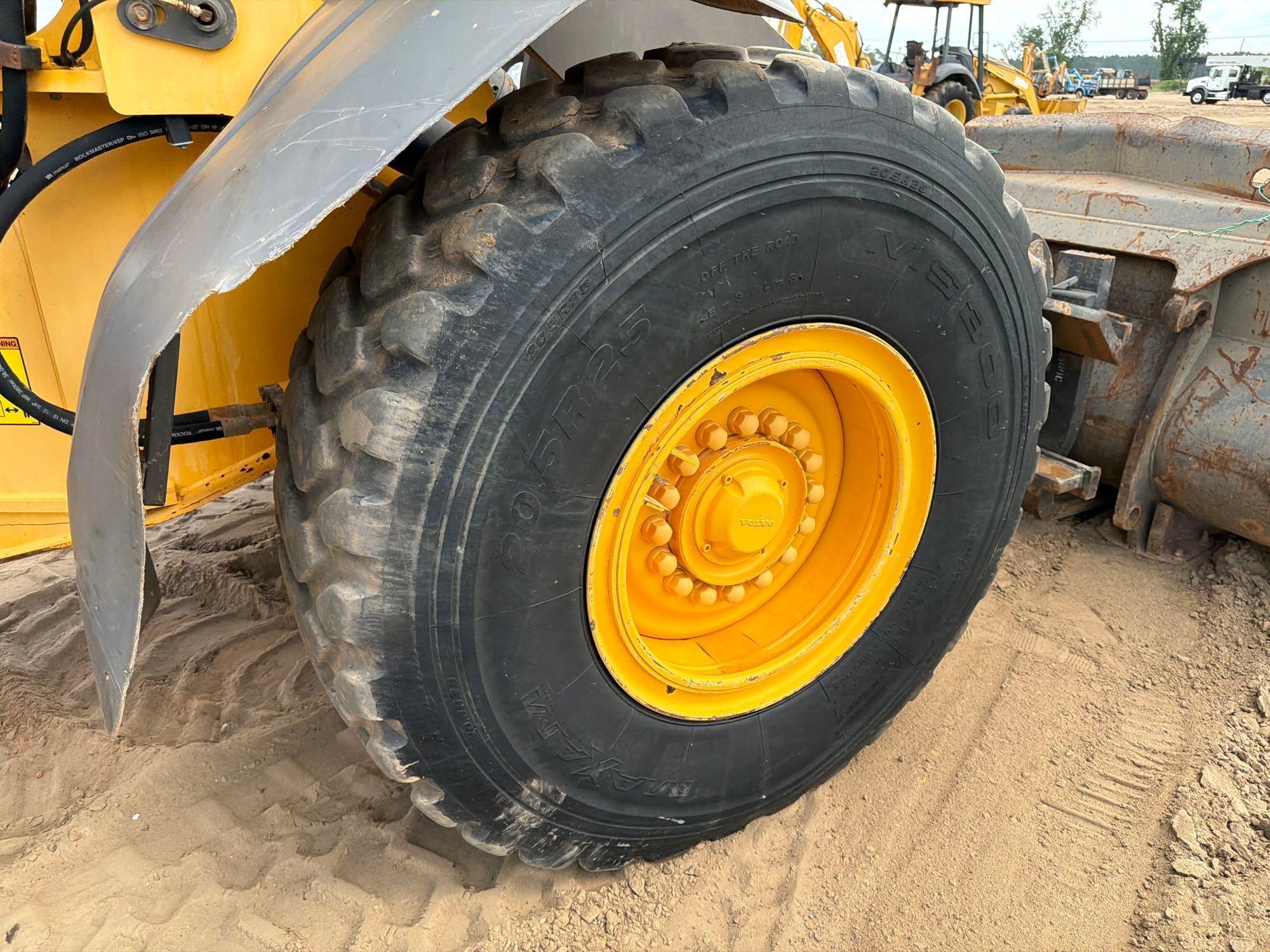 2017 Volvo L70
