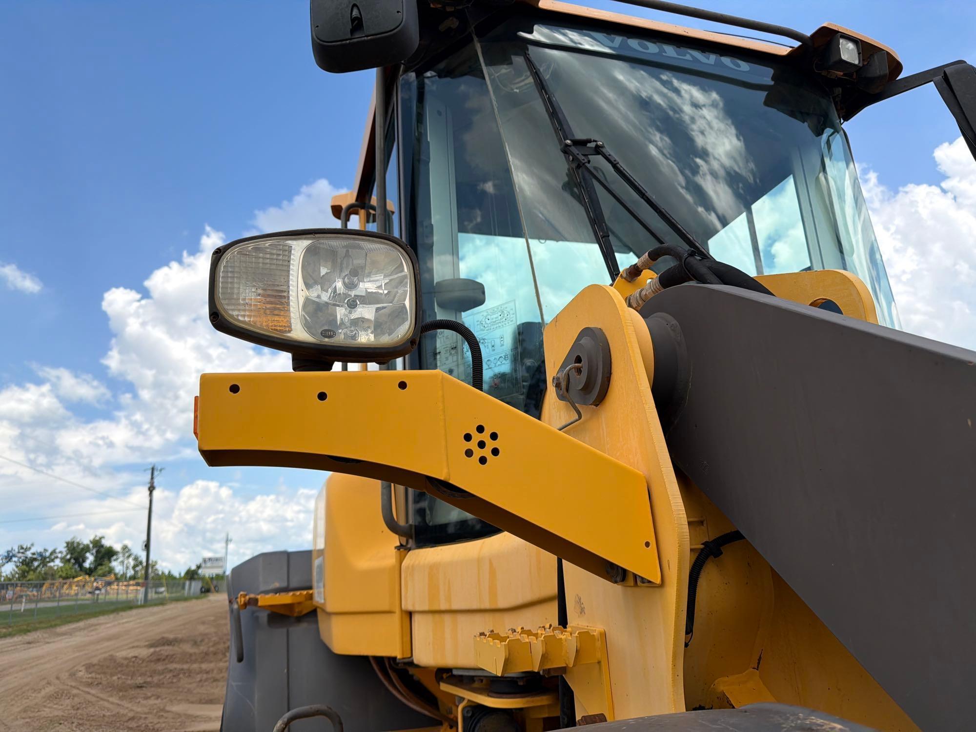 2017 Volvo L70