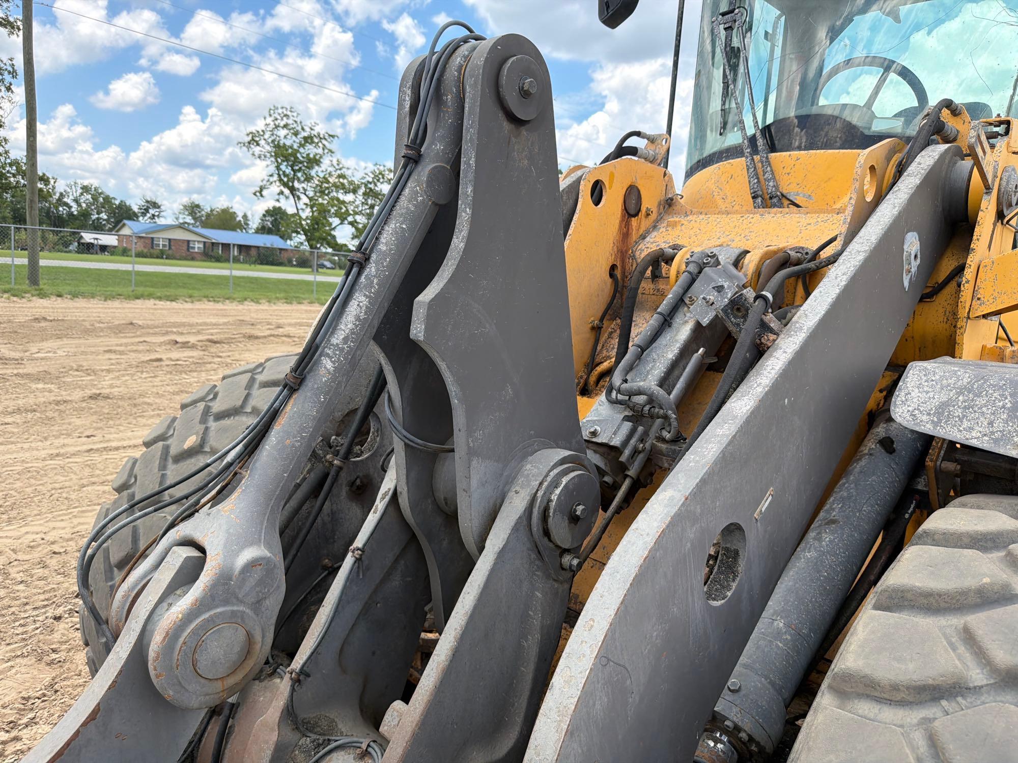 2017 Volvo L70