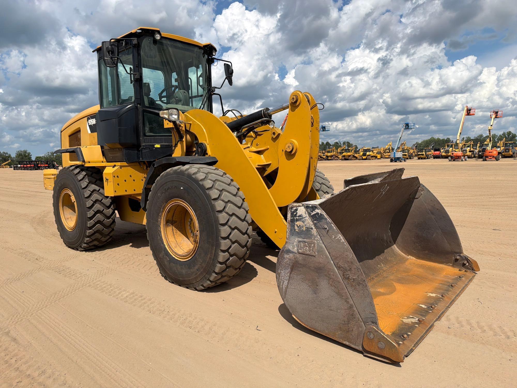 2016 Caterpillar 926M