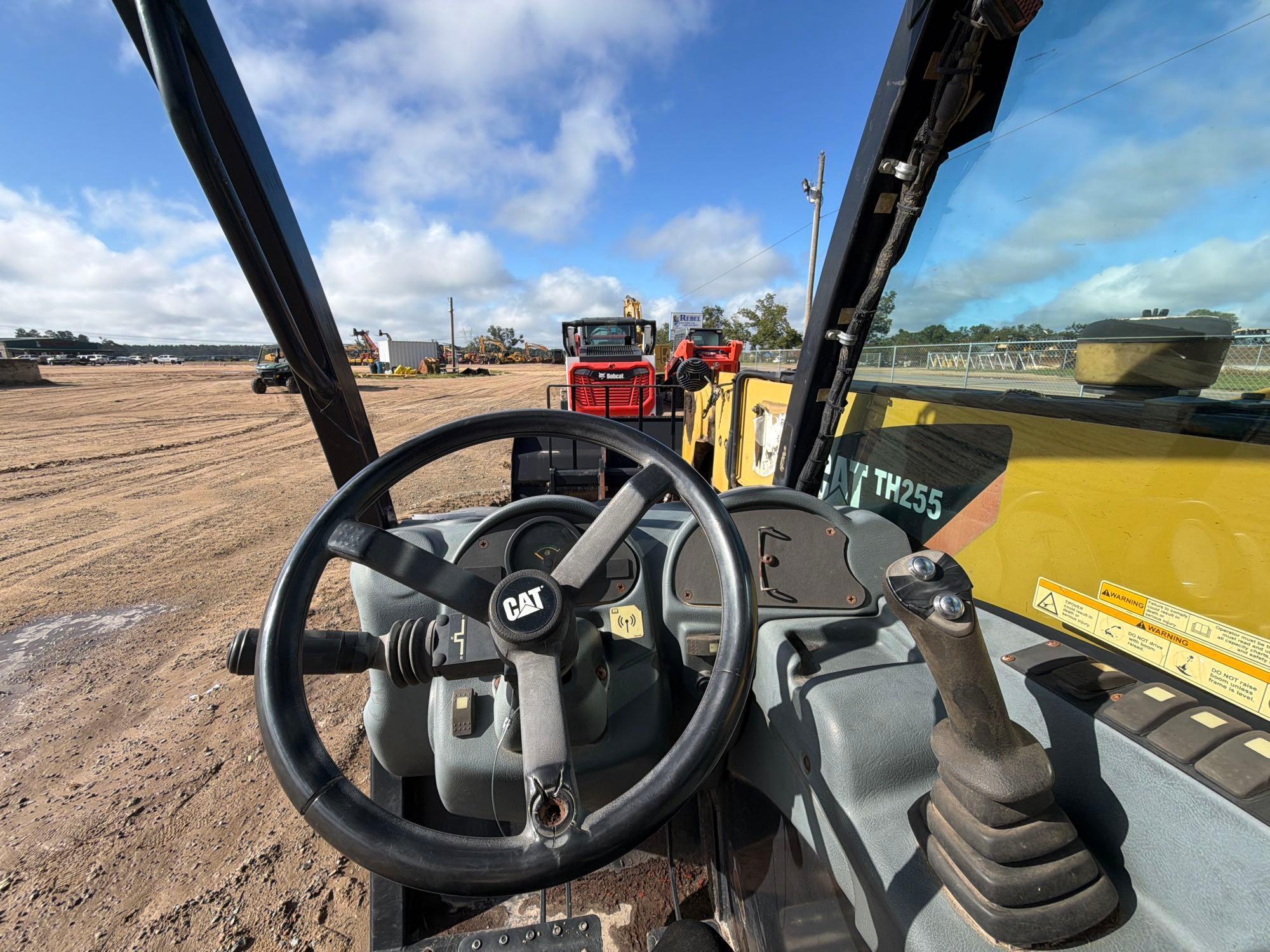 2008 Caterpillar TH255