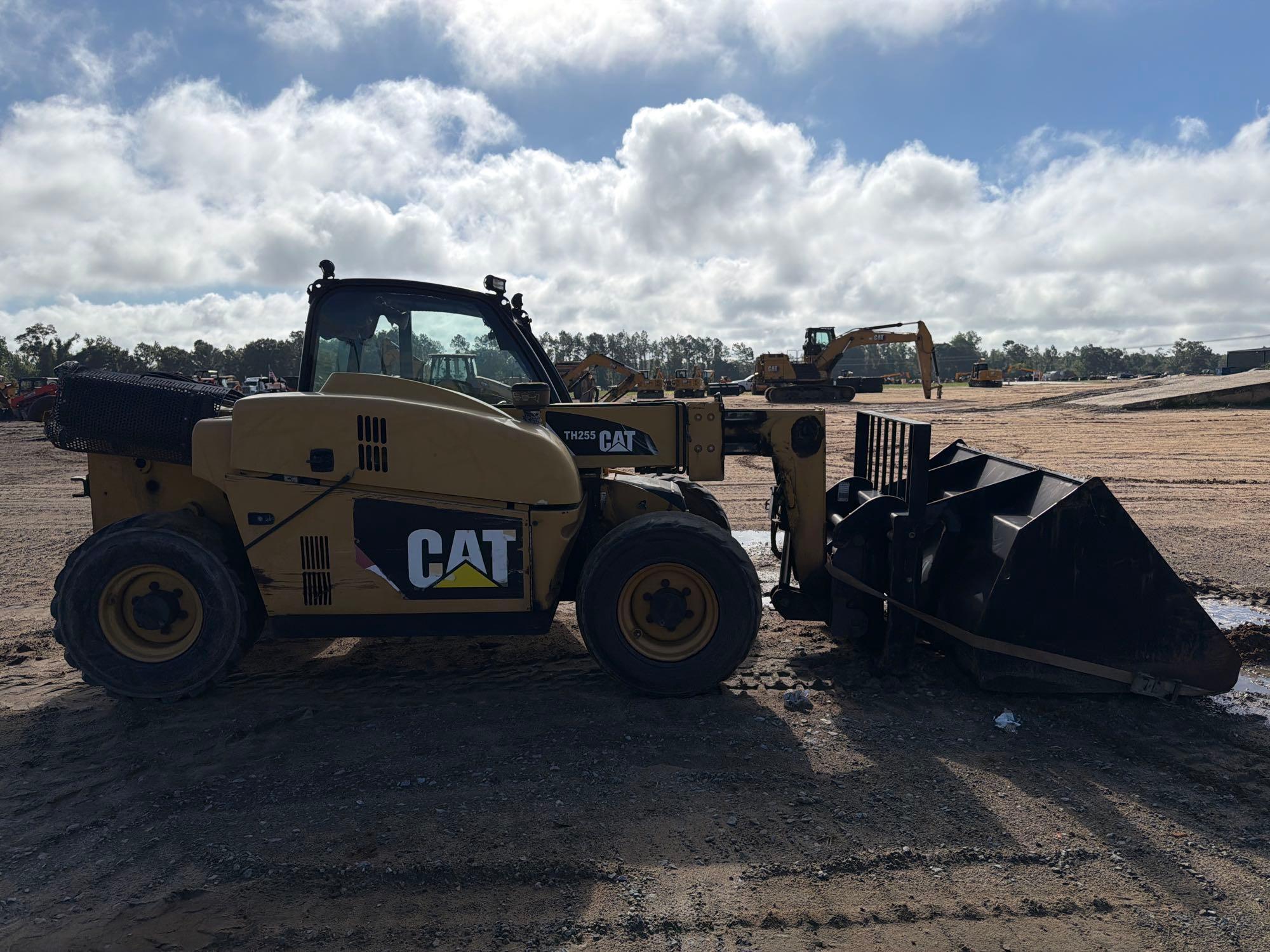 2008 Caterpillar TH255