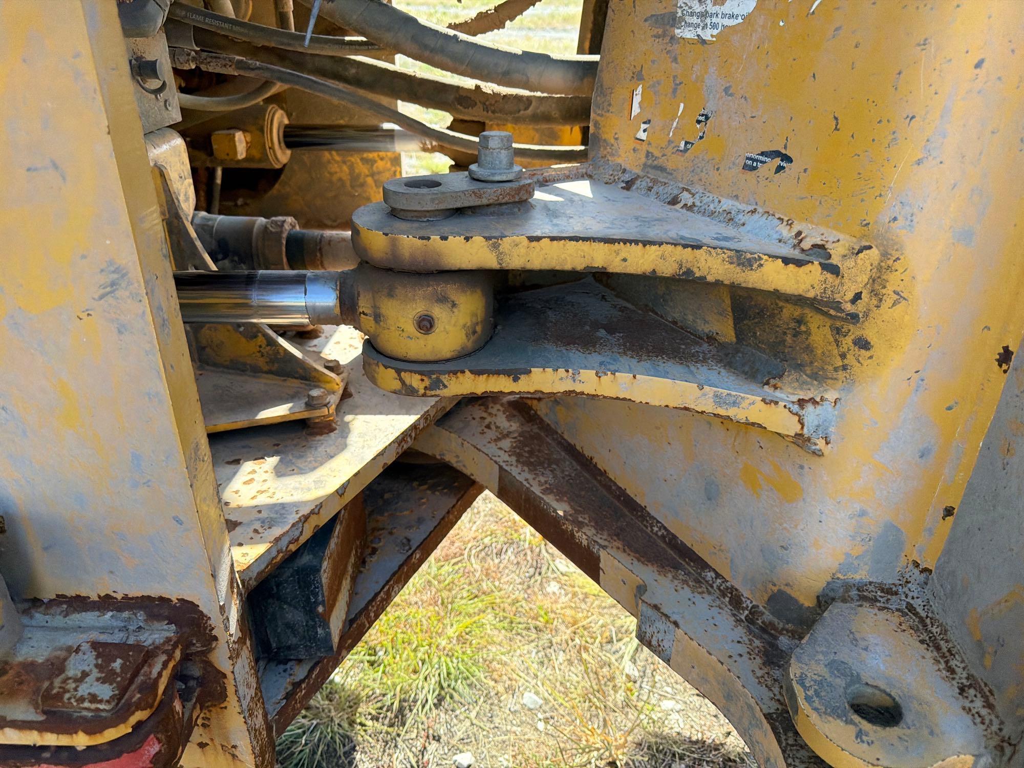 2016 John Deere 824K