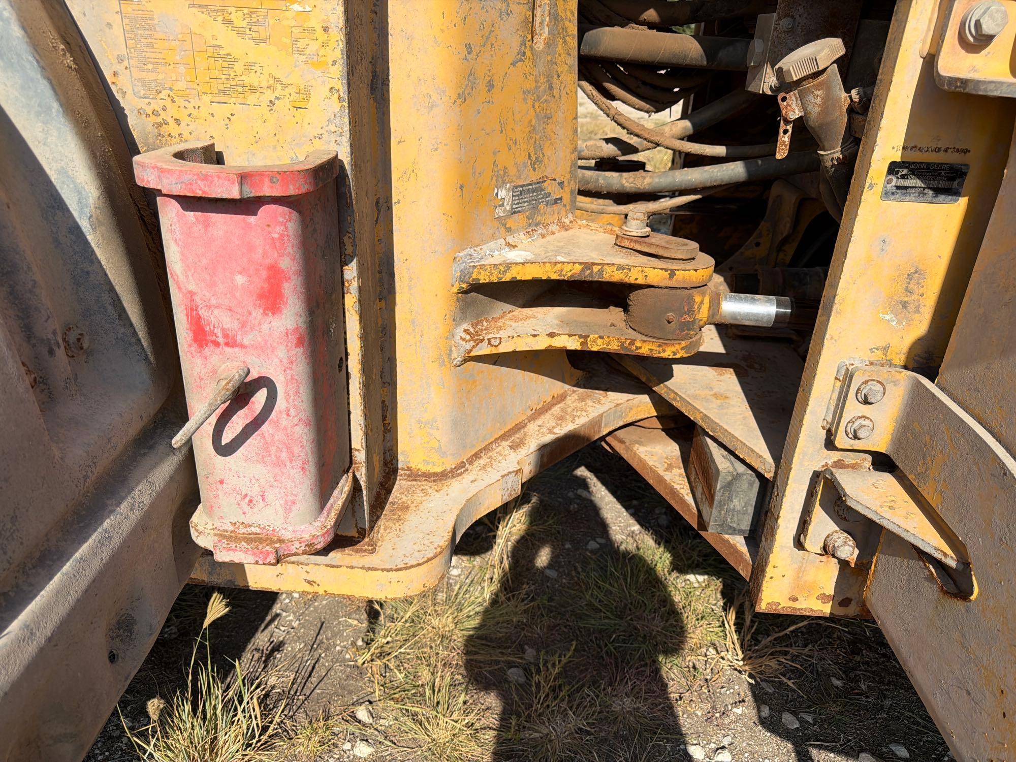 2016 John Deere 824K