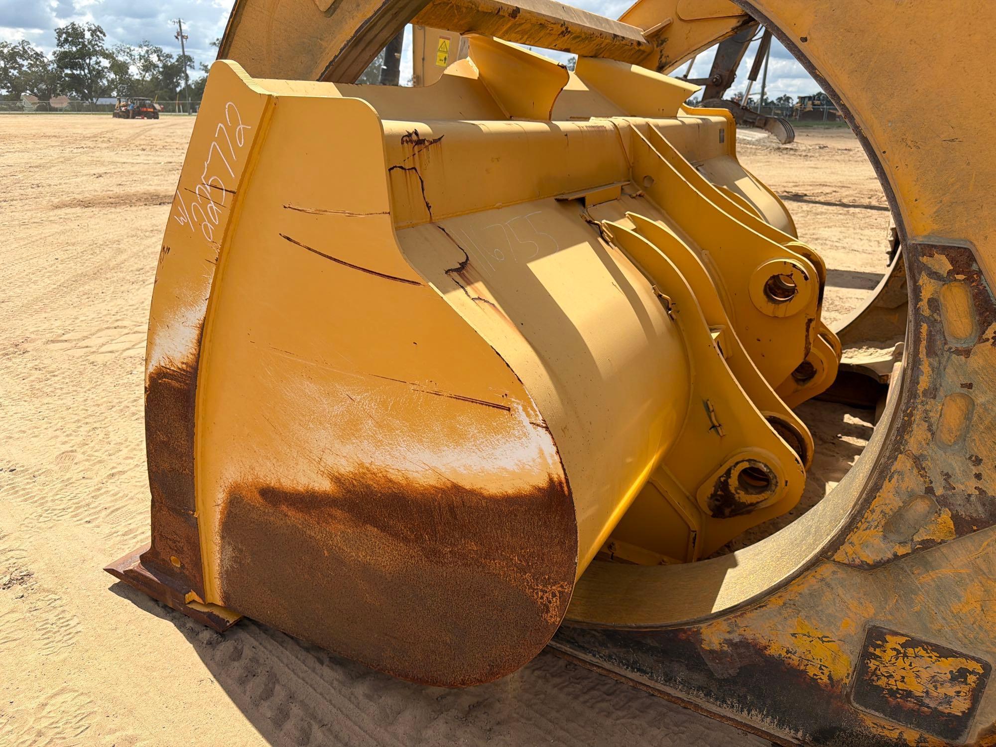 2021 John Deere 724
