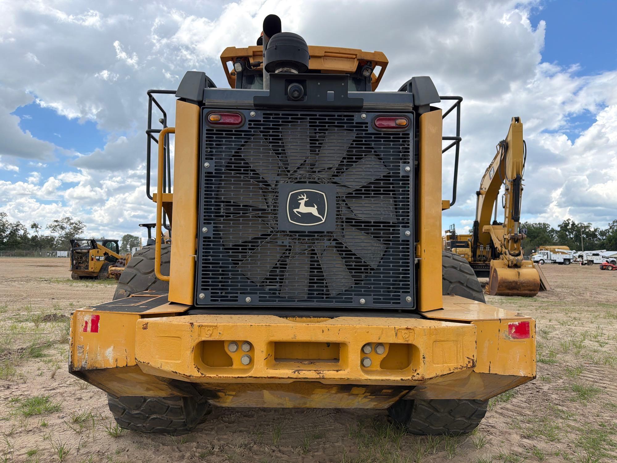 2021 John Deere 724