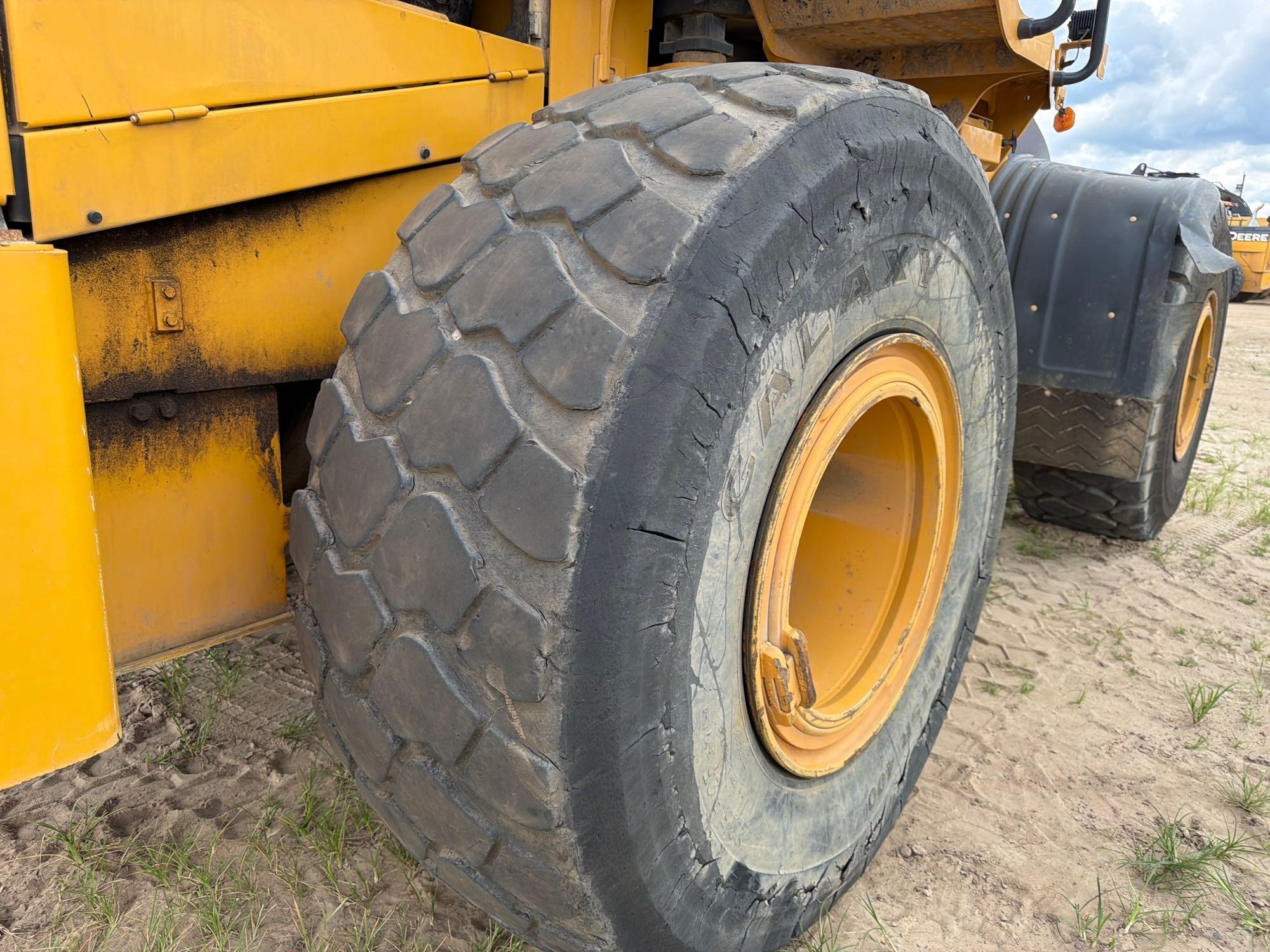2021 John Deere 724