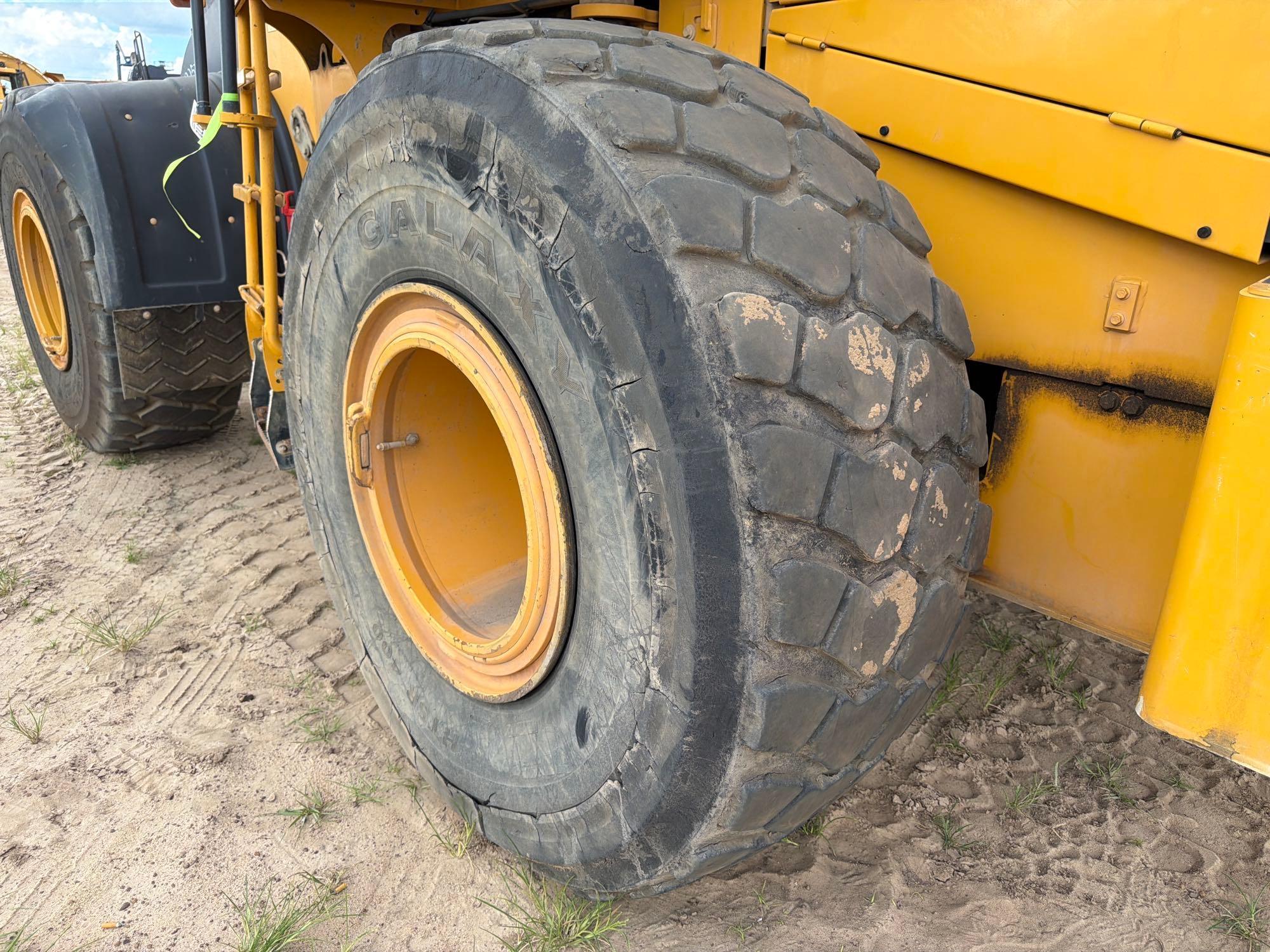 2021 John Deere 724