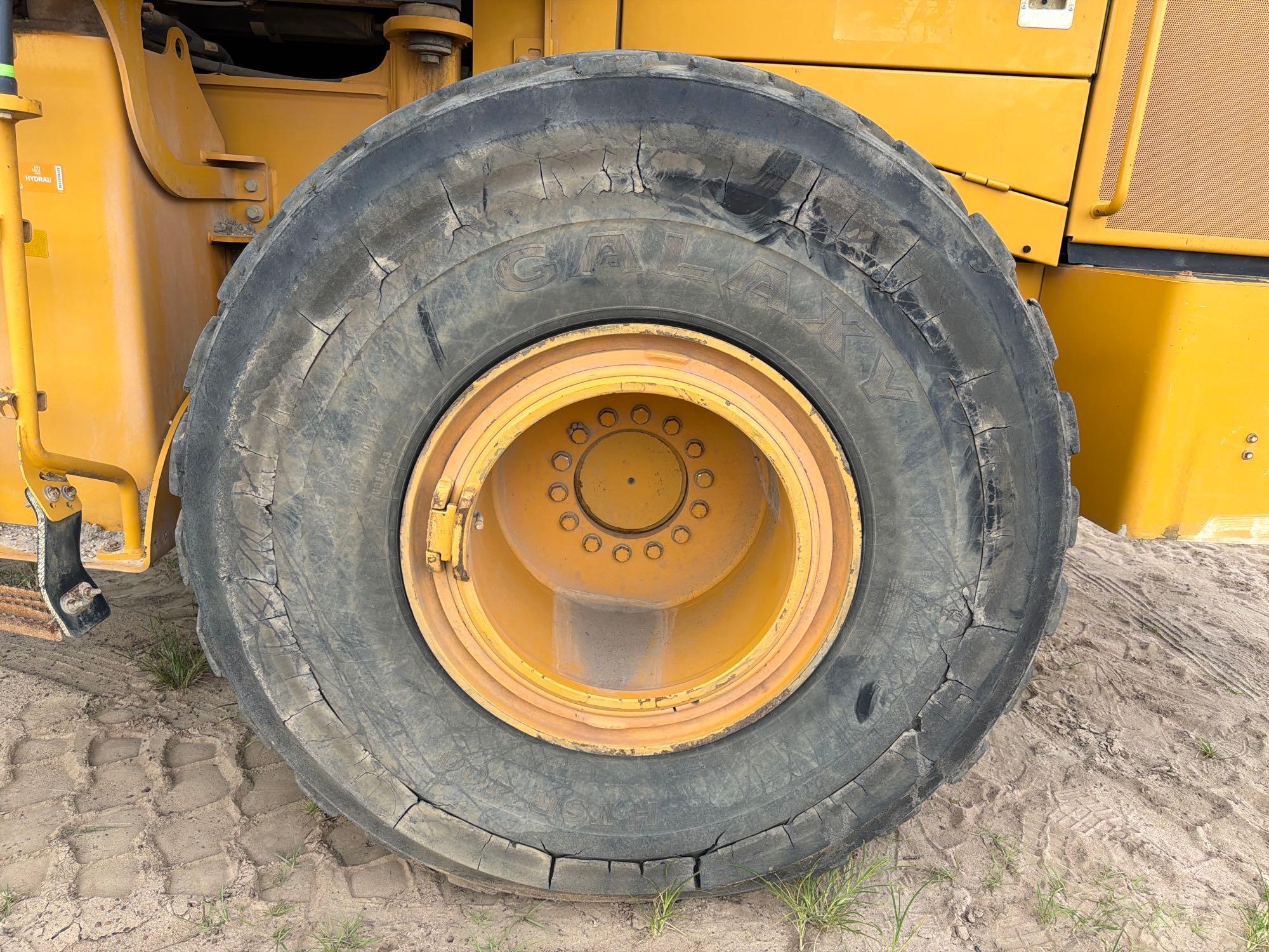 2021 John Deere 724