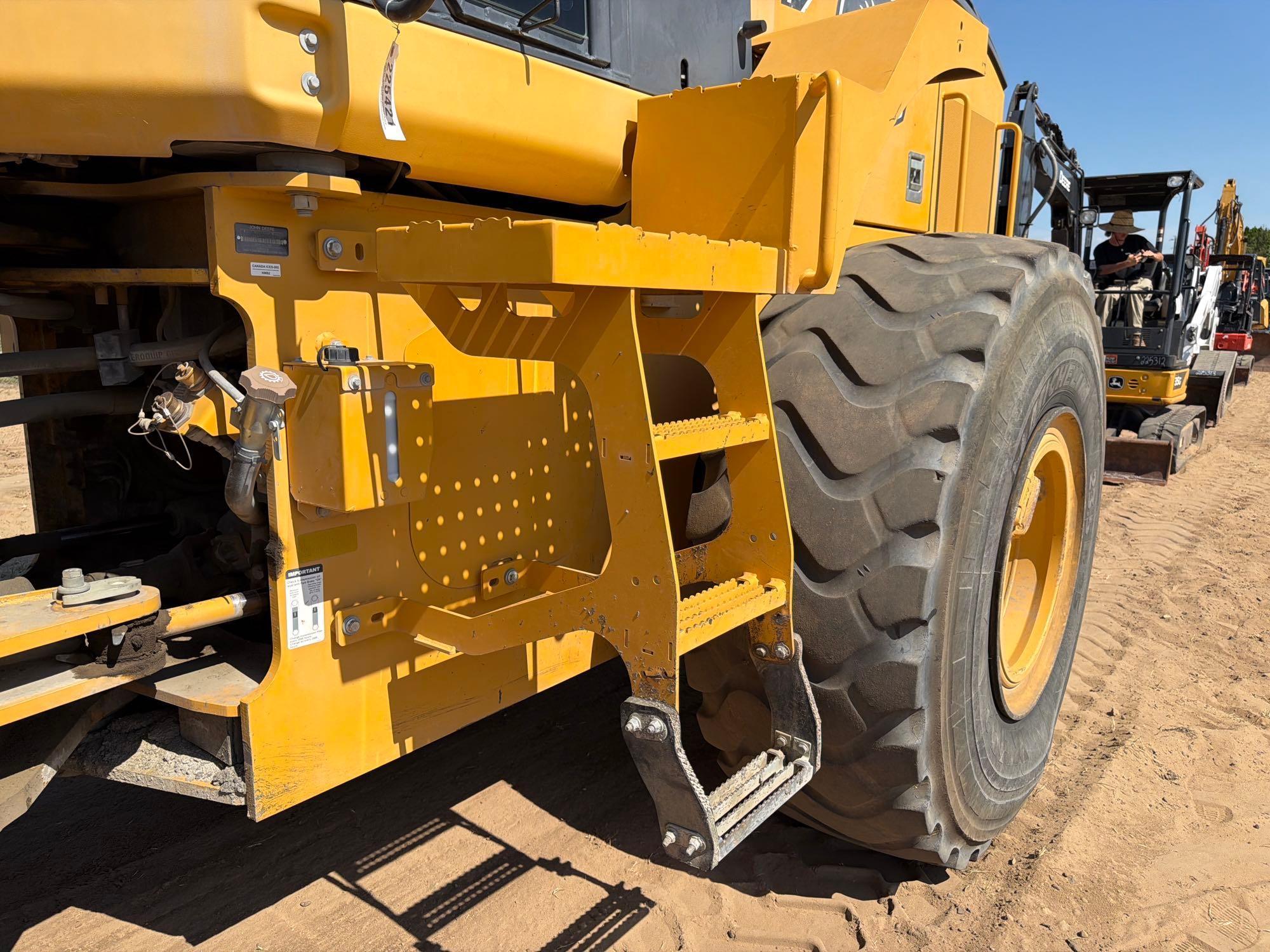2022 John Deere 2644